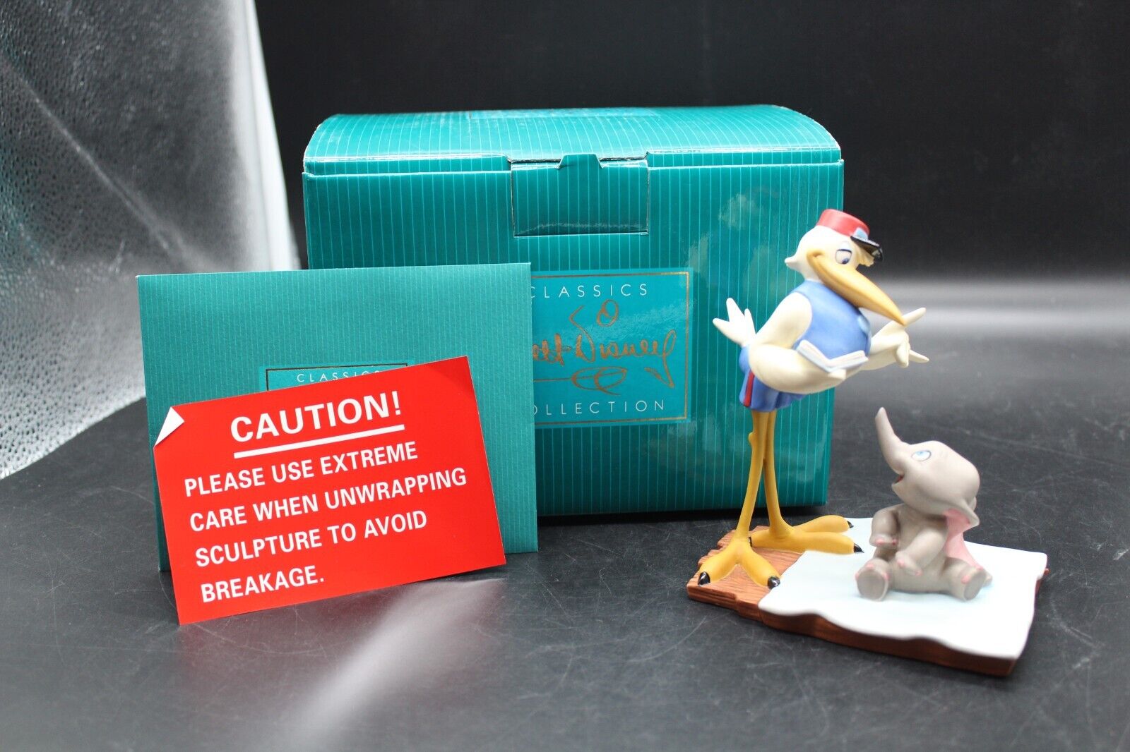 Walt Disney Classics Collection WDCC Bundle of Joy - Messenger Stork and Dumbo