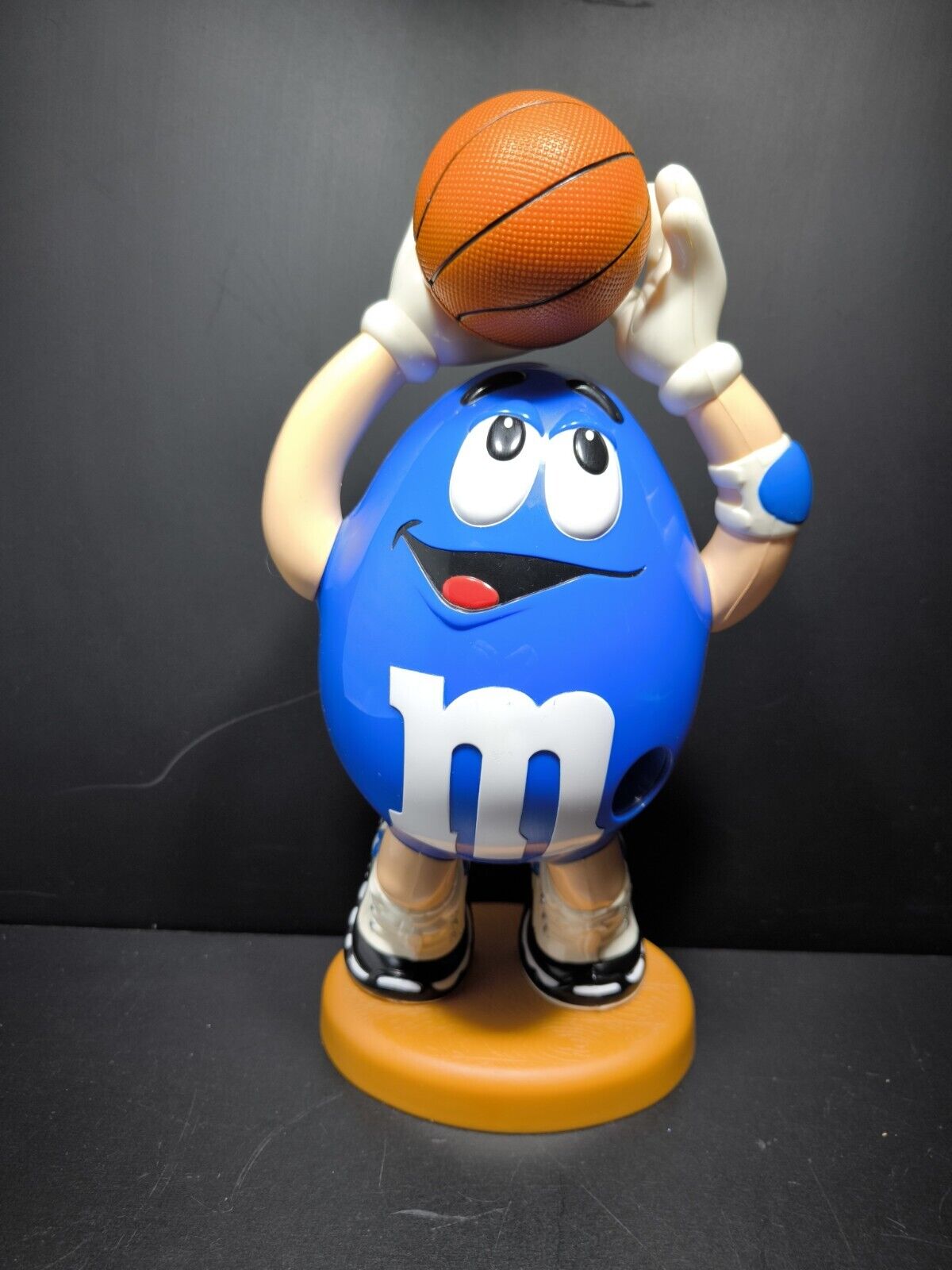  VINTAGE M&M'S / Large Distributor Vintage M&M's / Basketball Players 33cm 🙂