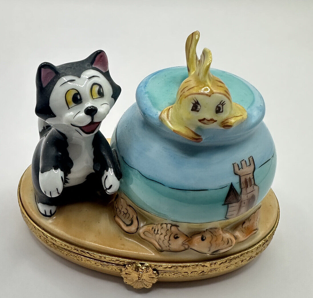 Disney's Pinocchio  Figaro & Cleo Limoges Box by Artoria VERY RARE