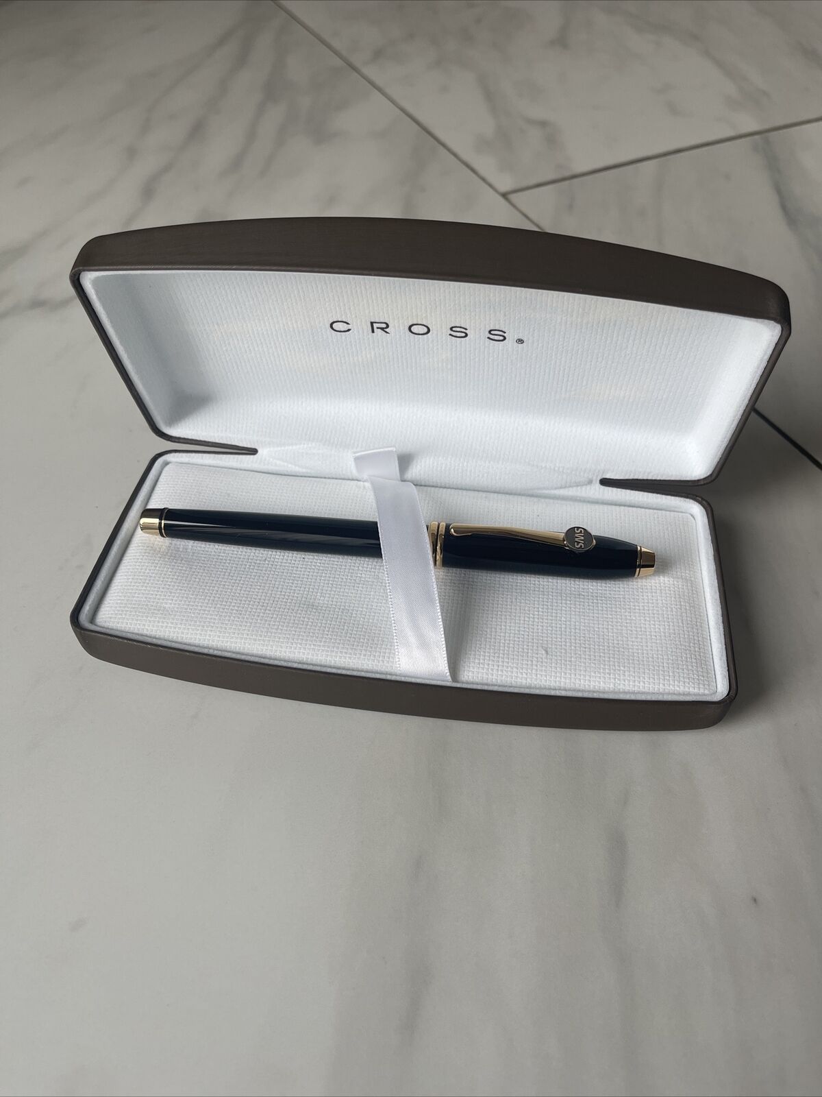 CROSS TOWNSEND BLACK LACQUER WITH 23K GOLD PLATED ROLLER BALL PEN MAGNIFICENT
