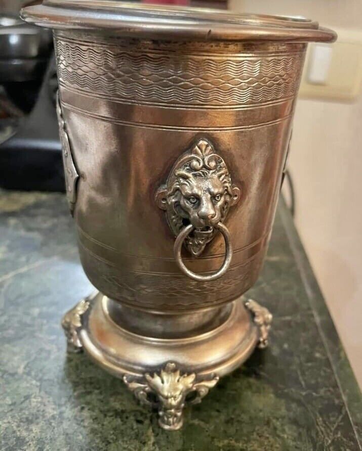 Vintage Brass  Pot, English Style, 5 in height