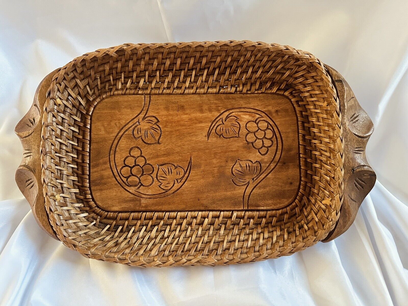 Woven Wicker Bread Basket w/ Carved Wood Bottom Wood Handles Farmhouse Vintage