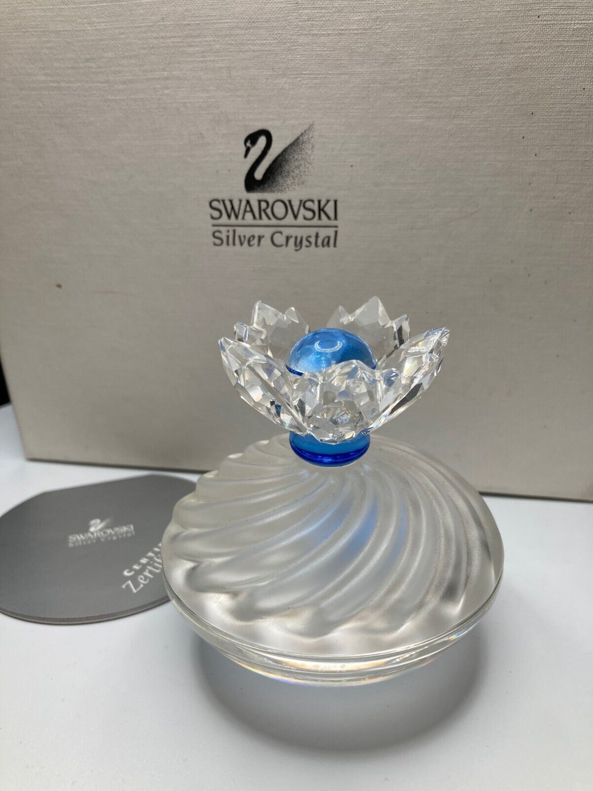 Swarovski Crystal 7464 000 001 Blue Flower Jewel Trinket Box 207886