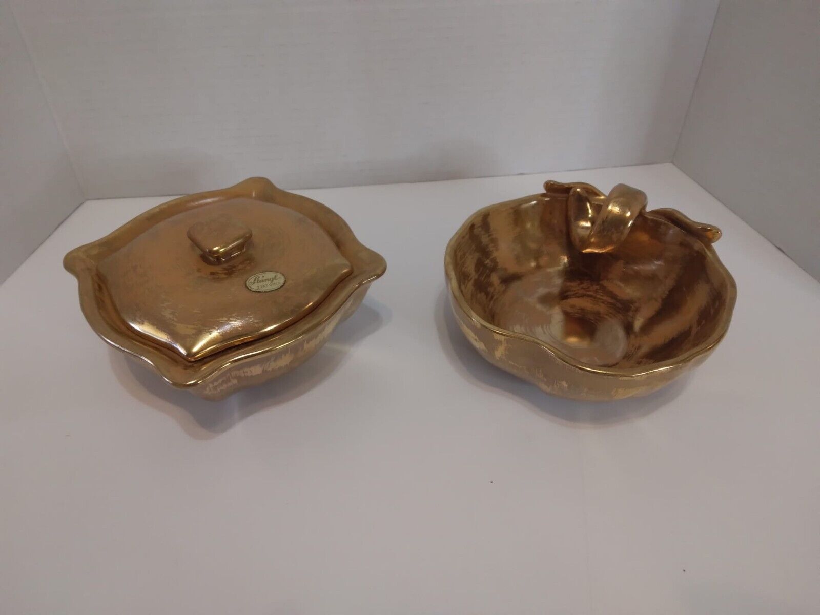 Vintage MCM Stangl Art Pottery 22K Gold Leaf Candy Trinket Dishes Set of 2