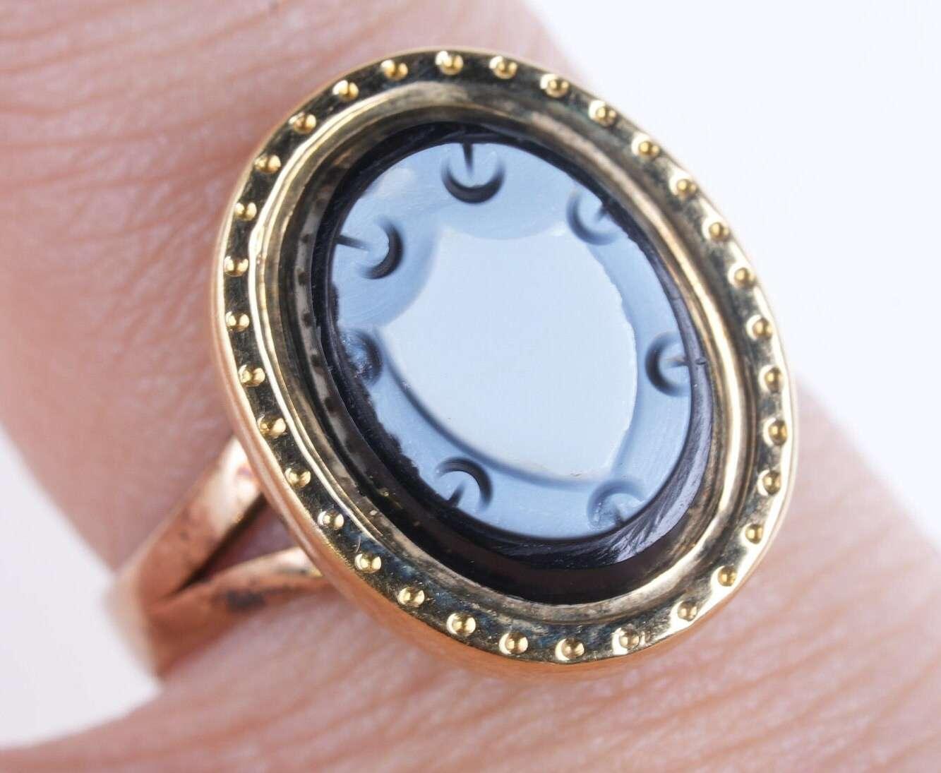 Sz4.5 Antique 14k gold cameo ring