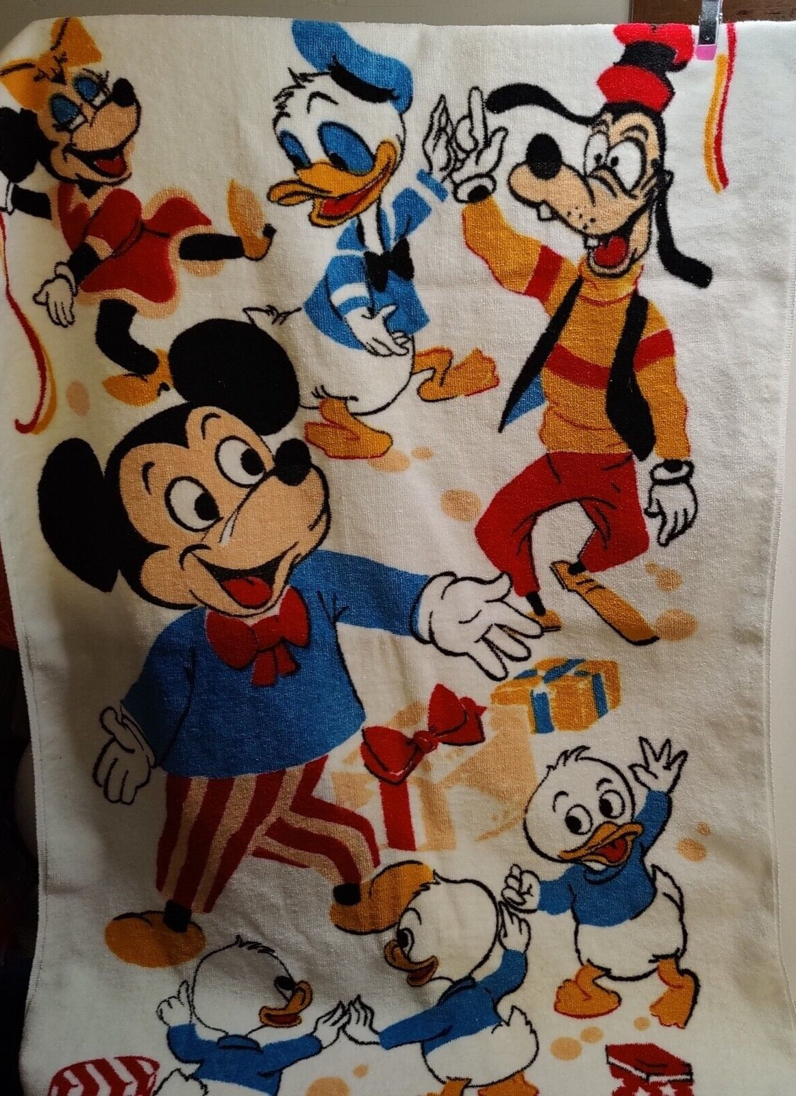 Vintage~ Disney Mickey Mouse Bath, Hand Towel & Washcloth ~ Wamsutta 100% Cotton