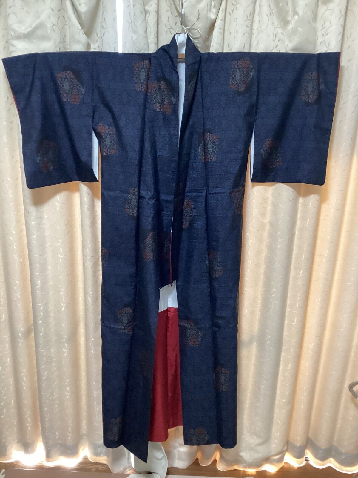 Japanese Vintage Luxury Kimono & Pure Silk Obi