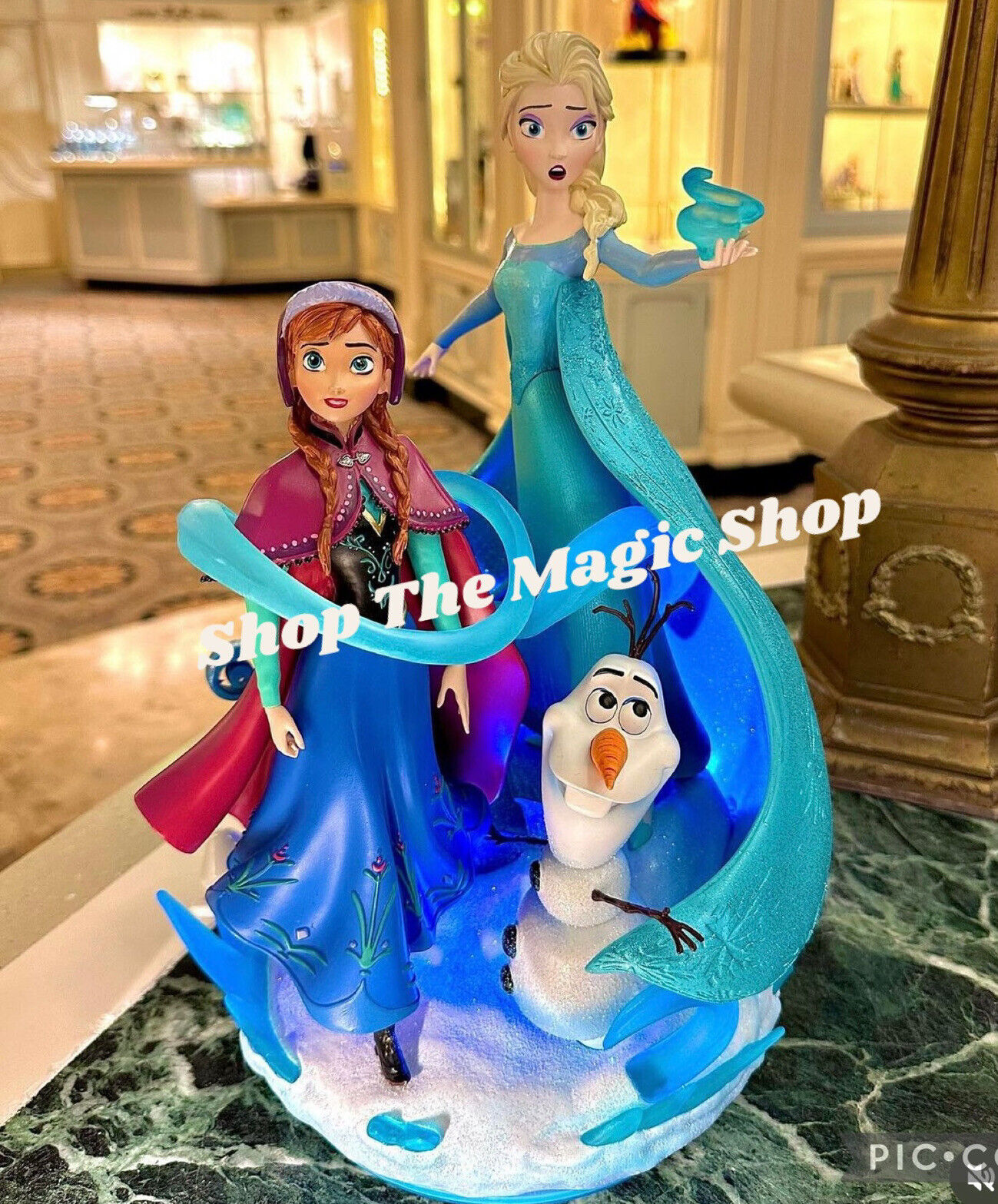 Disney Park 2023 Frozen Elsa Anna Olaf 10th Anniversary Light-Up Figurine NIB