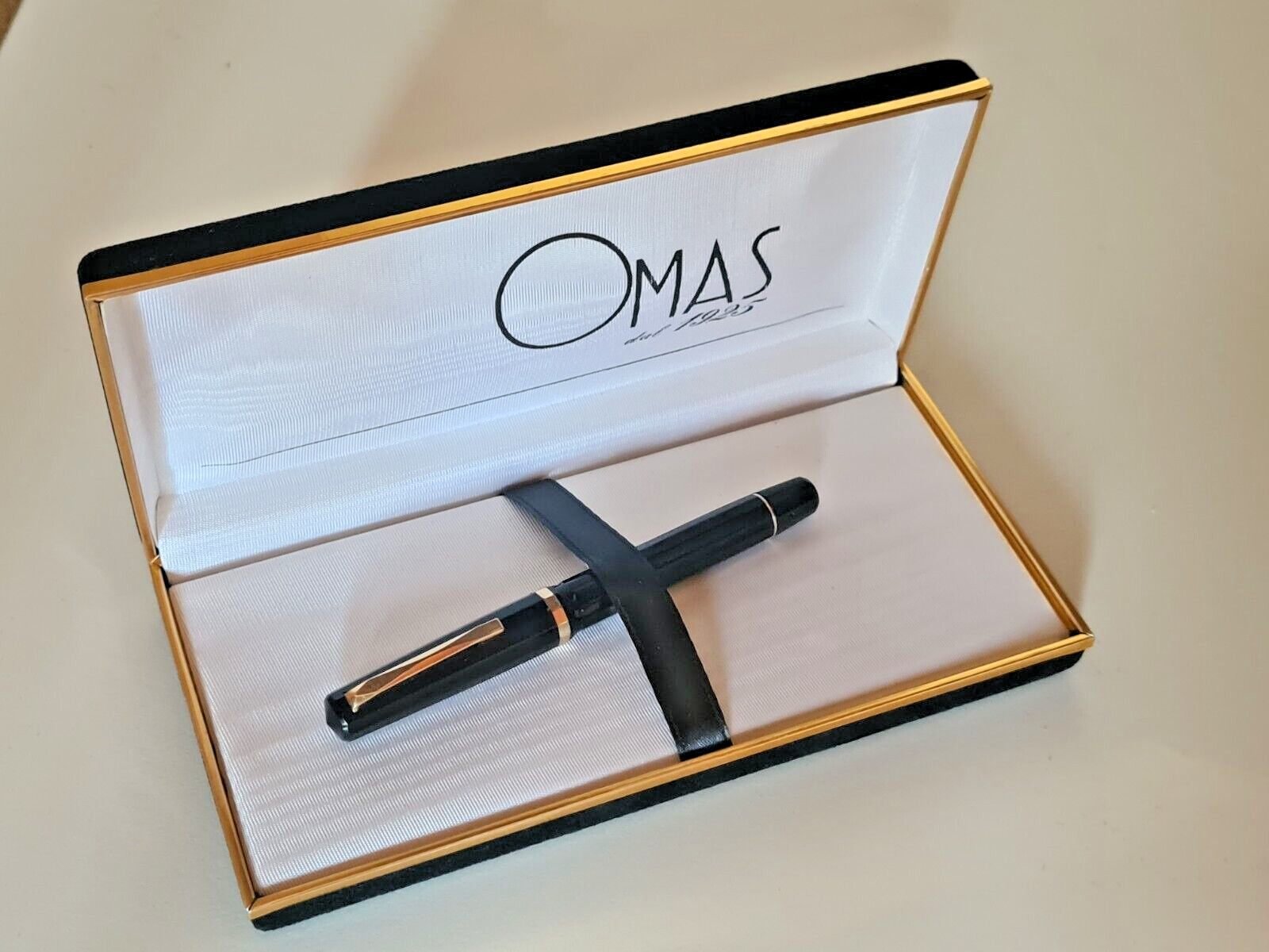 OMAS EXTRA Lady, vintage fountain pen, 585 Extra Lucens nib, 4.44 inches