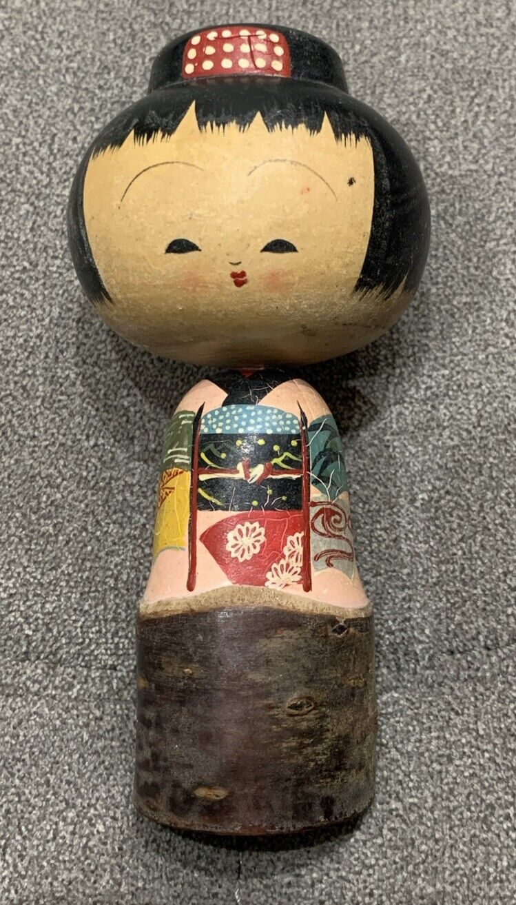 Japanese Kokeshi Doll Beautiful Fan Lady Wooden Hand Painted 5” Tall Bobble