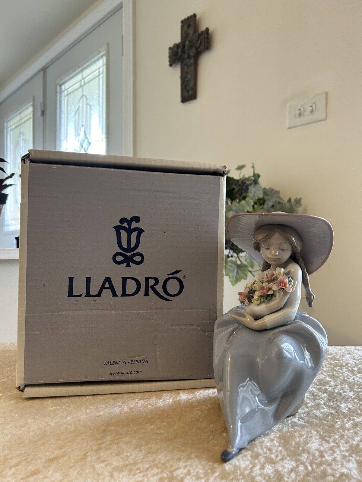 Lladro #5862 Fragrant Bouquet New Mint Condition Fast Shipping