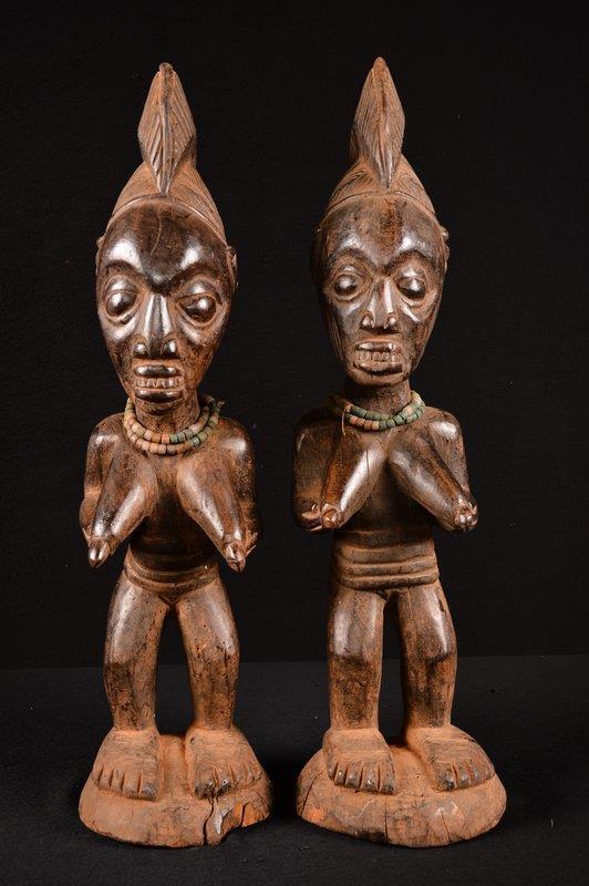 21943 A Primitive Large African Yoruba Twin Statue Nigeria