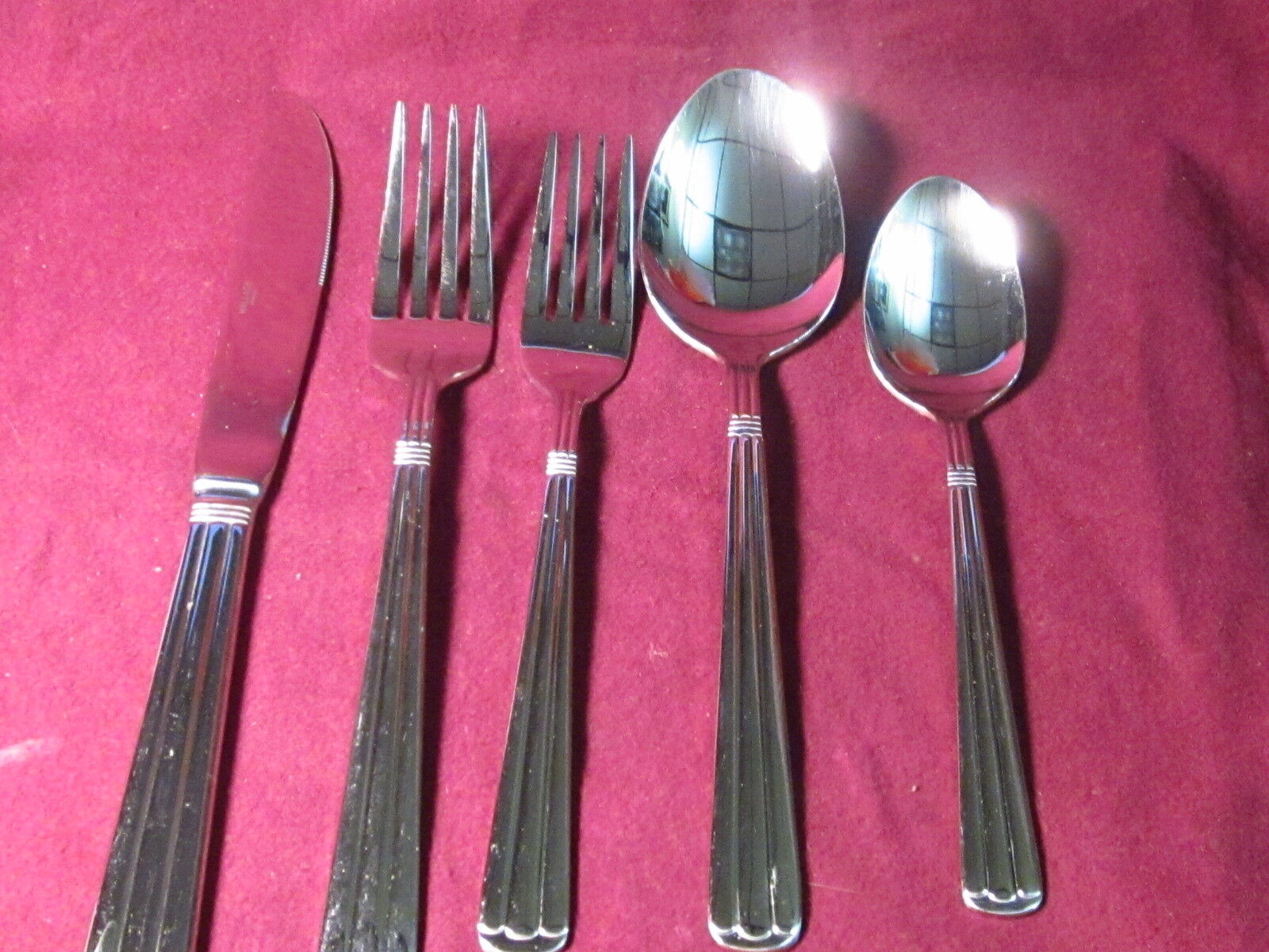   Wallace 18/10 CENTENNIAL STAINLESS  5pc PLACE SETTING