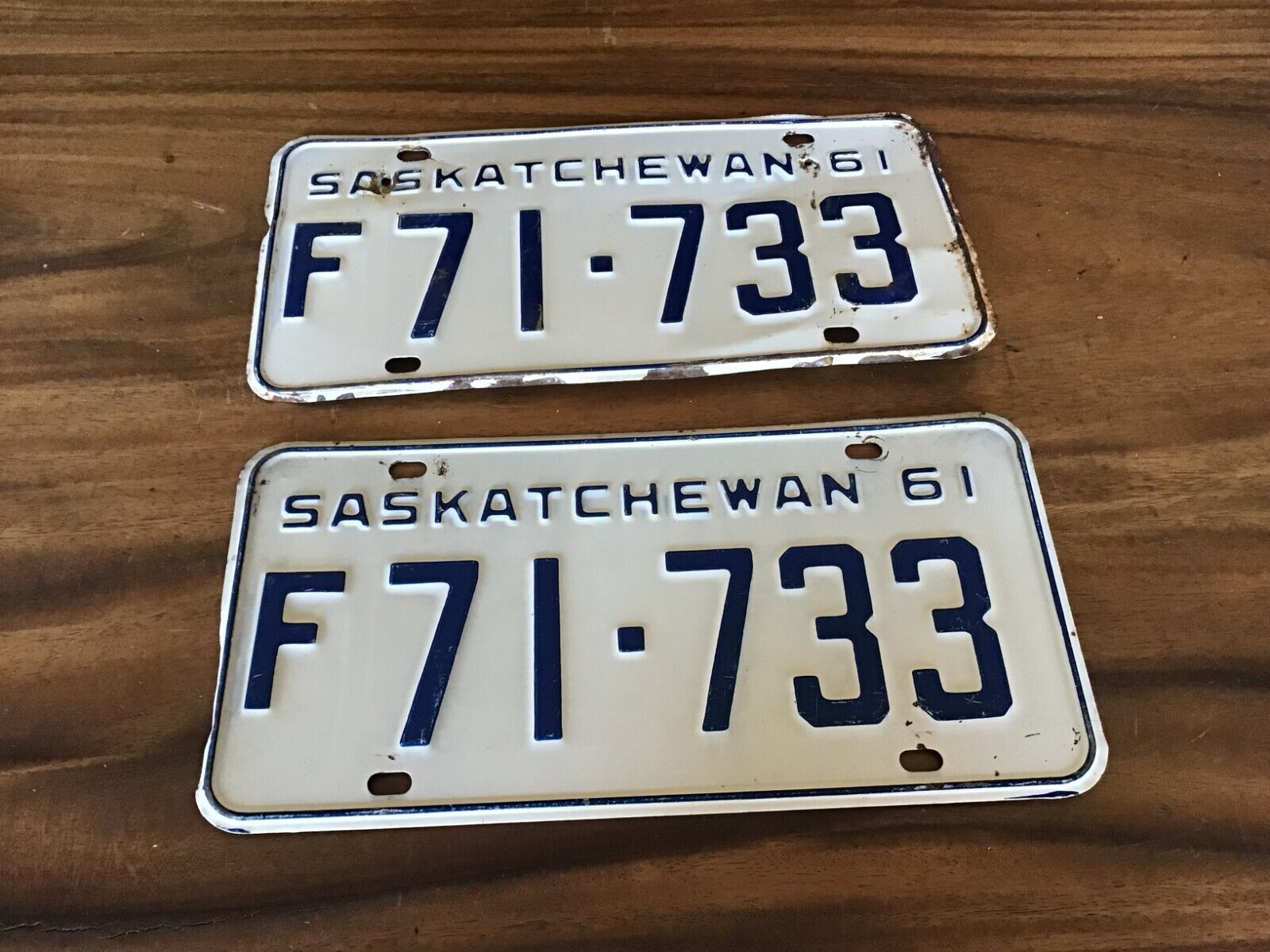 VINTAGE 1961 Saskatchewan Farm LICENSE PLATE Set #F-71-733  - Canadian Seller