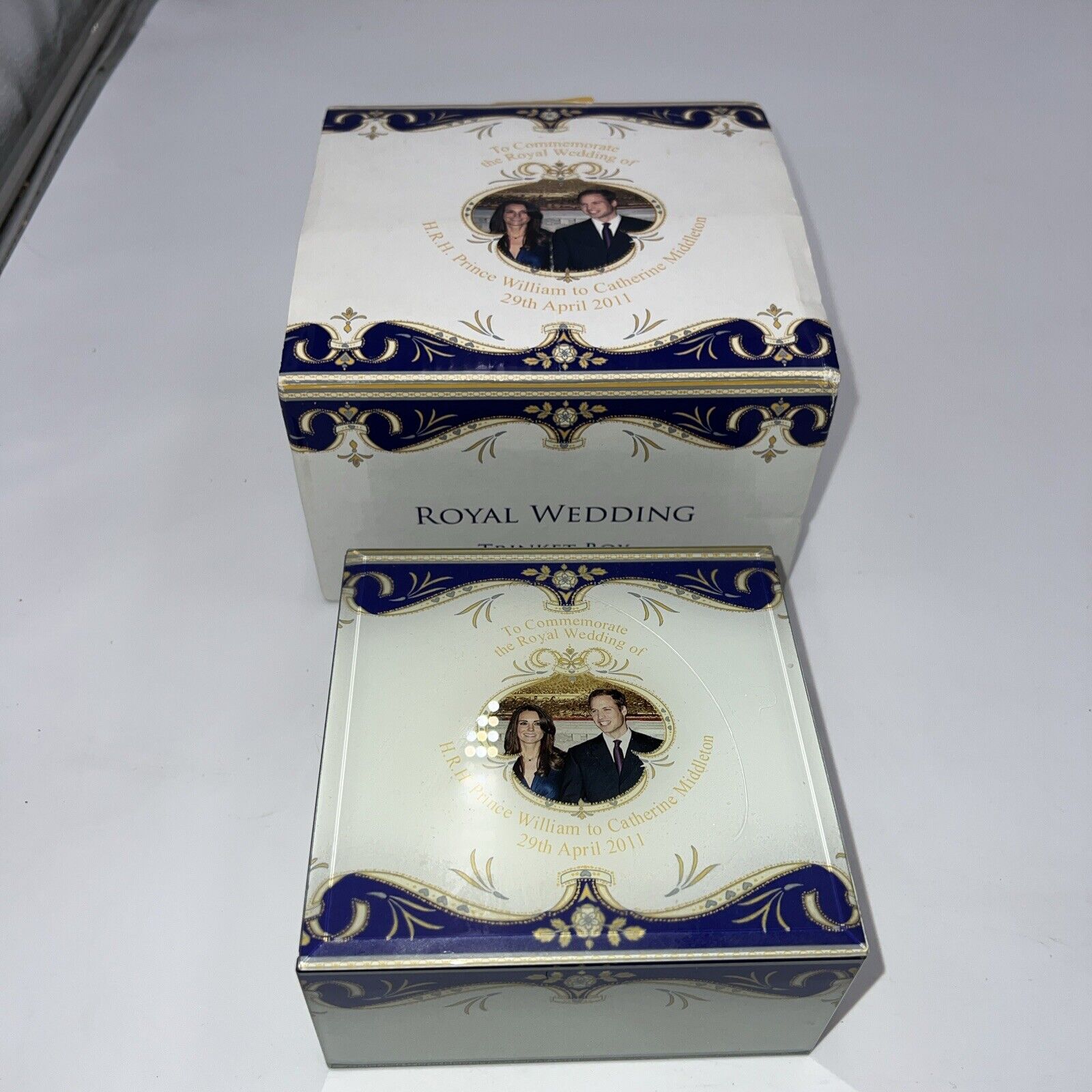 Royal Wedding Prince William Catherine Middleton Trinket Box Royal Crest W Box