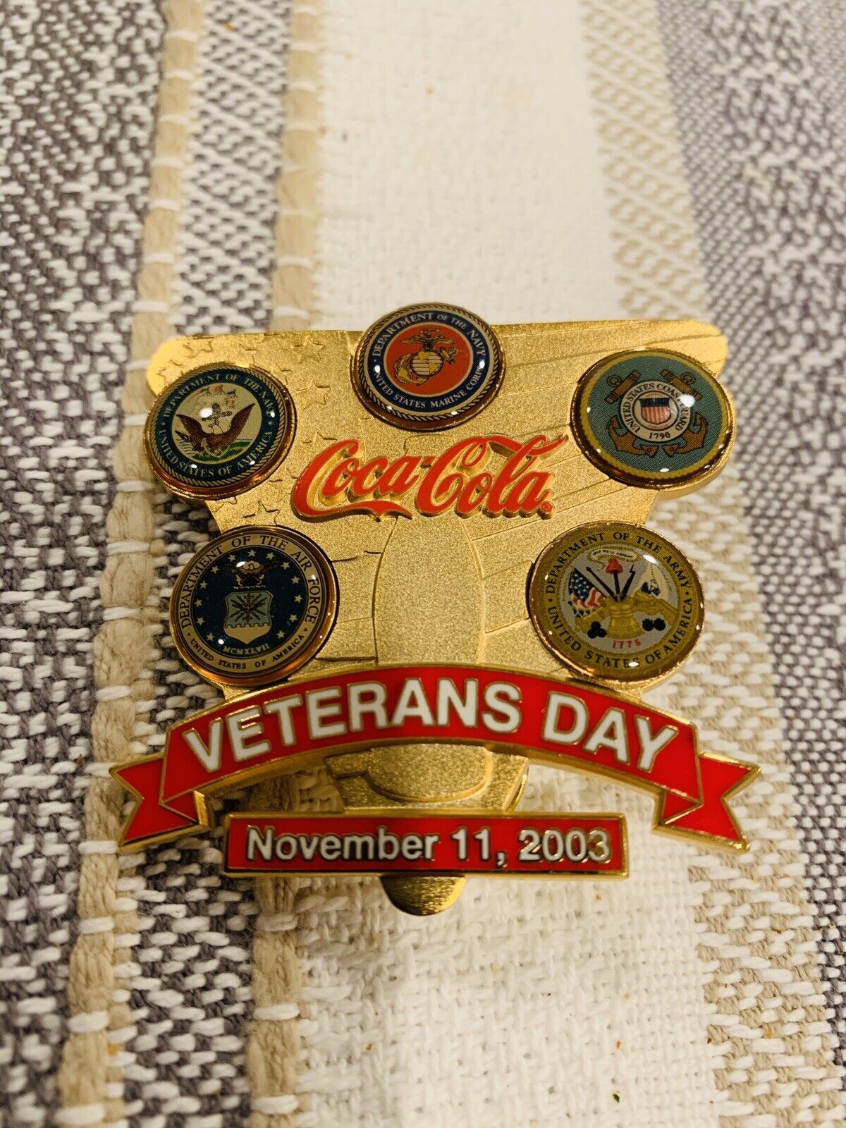 2003 Coca-Cola Veterans Day RARE Pin Army, Navy, Air Force, Coast Guard