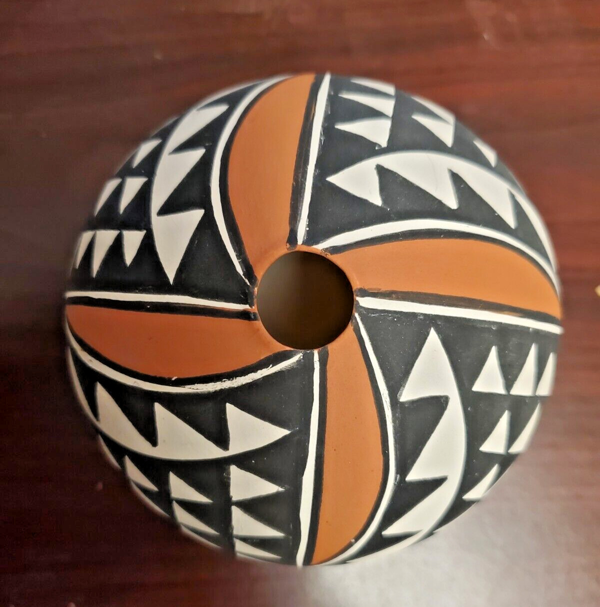 NATIVE AMERICAN ACOMA HAND COILED SEED POT