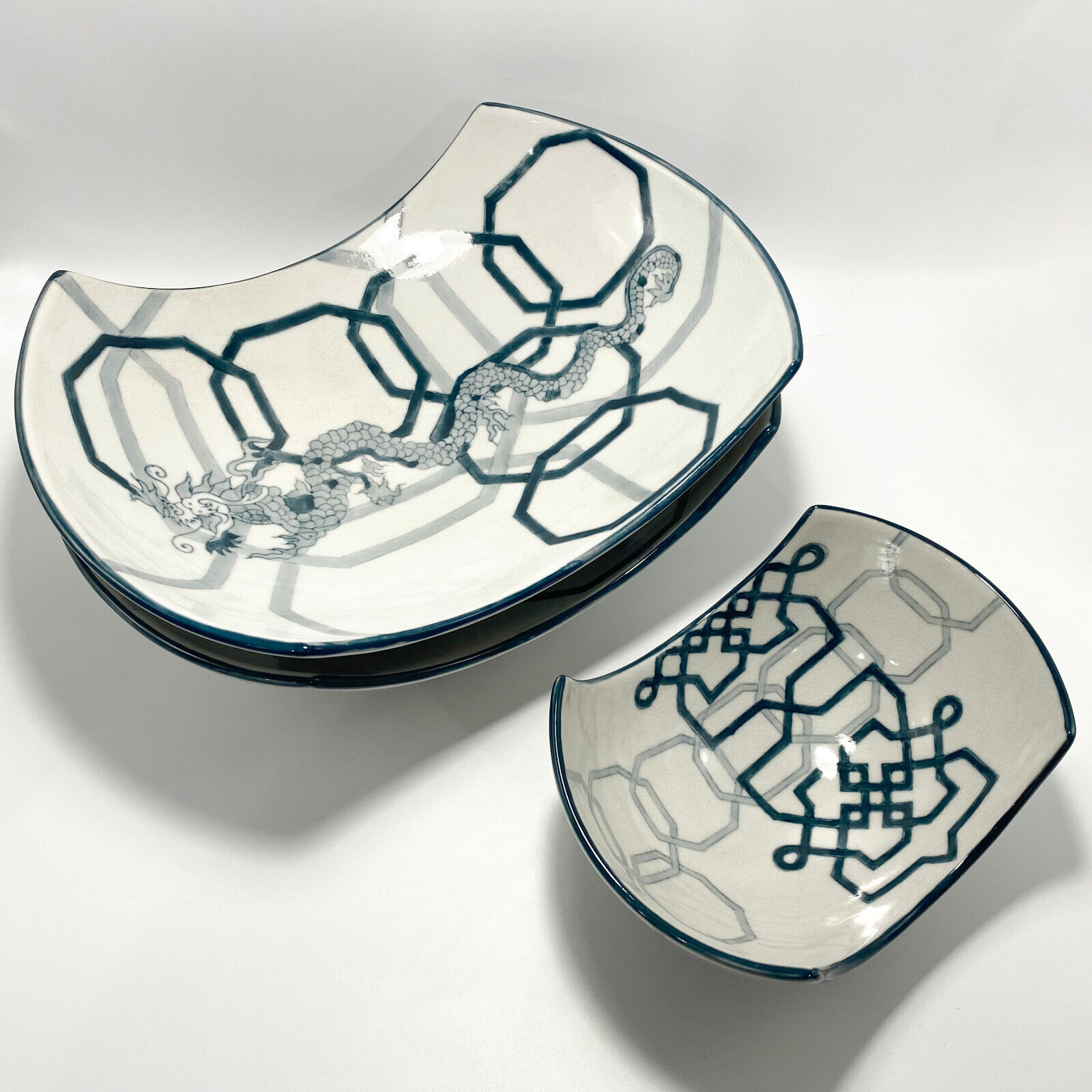 BOMBAY COMPANY Vintage Set of 3 Curved Decor Bowls - Teal Dragon & Lattice Motif