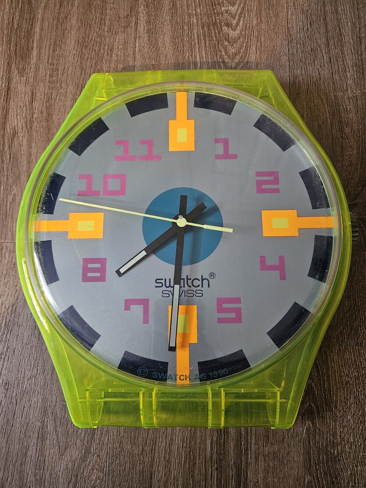 Vintage 1990 Swatch Swiss Lime Florescent Green Wall Clock 🔥🔥 Tested & WORKS