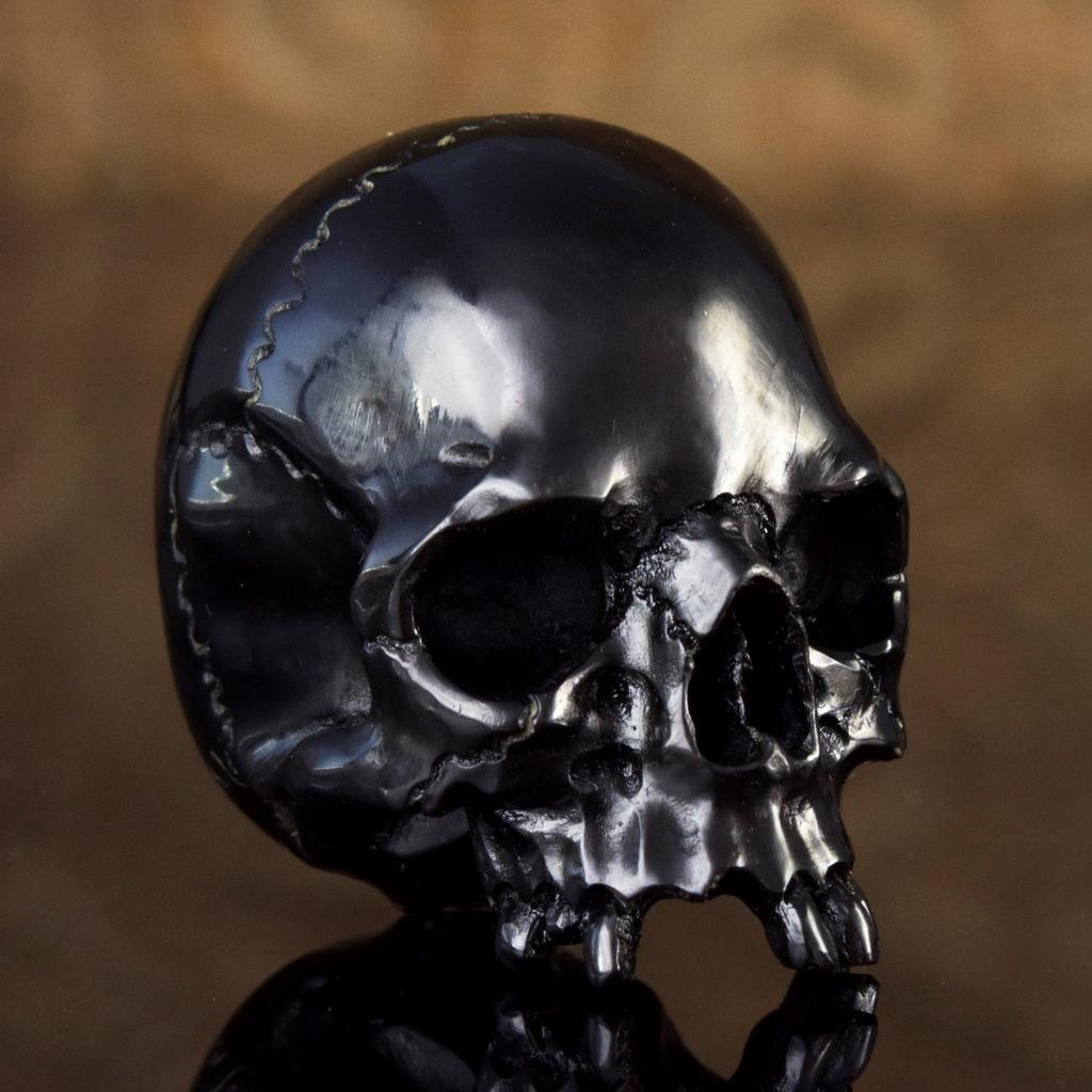 Human Skull Black Horn Carving Memento Mori Sculpture Netsuke Paperweight 18.50g