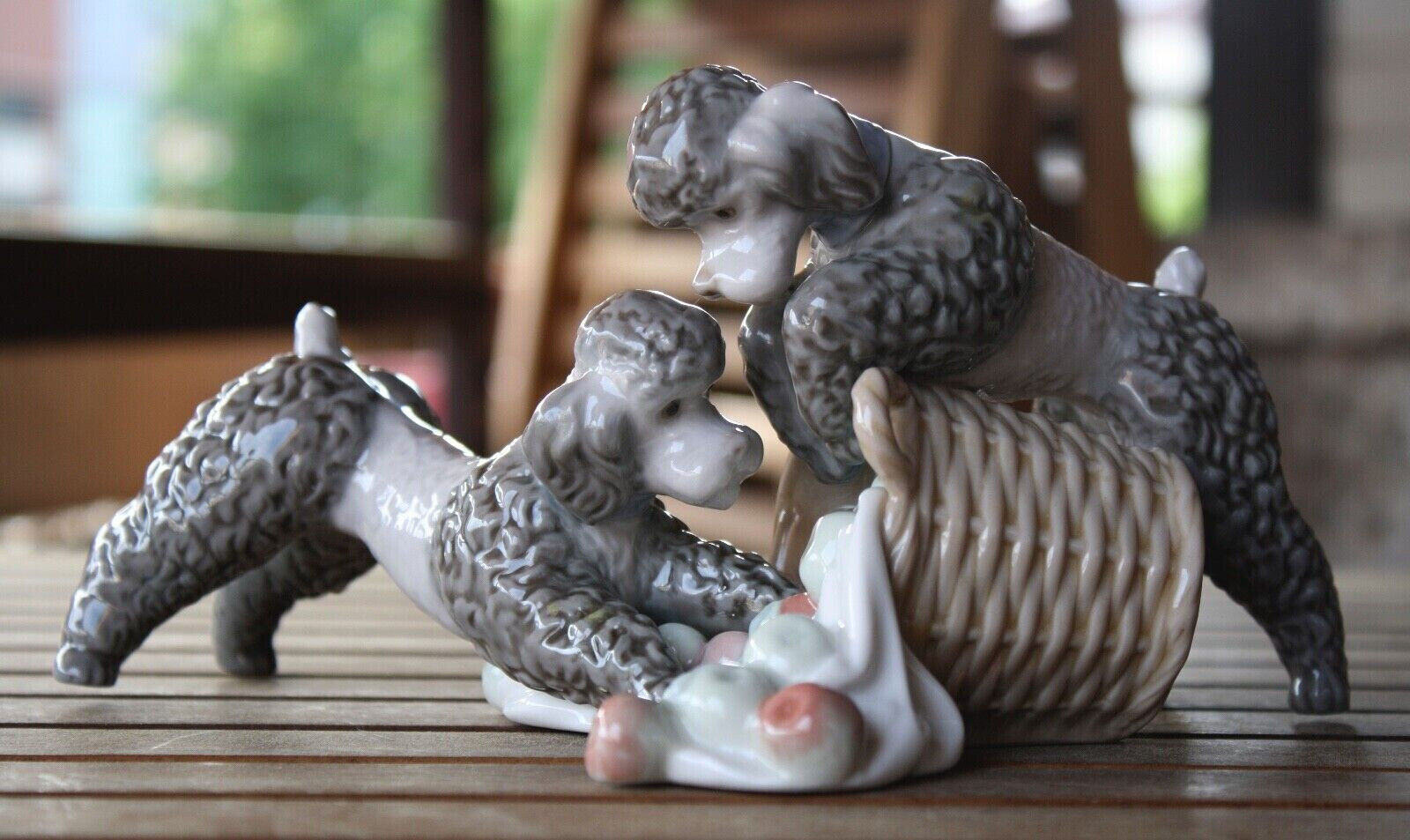 LLADRO **VERY RARE** POODLES WITH APPLEBASKET*** 1978-1982