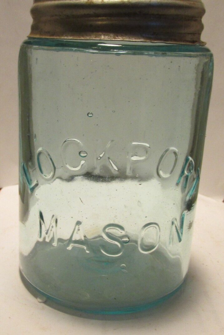 antique fruit jar pint aqua Lockpport Mason bubbles  84 on base