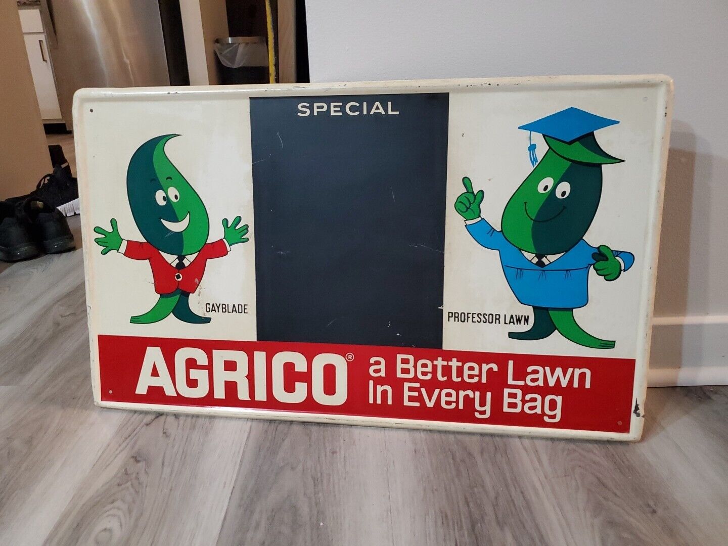 c.1960s Original Vintage Agrico Lawn Sign Metal Fertilizer Sprinkler Graphics 