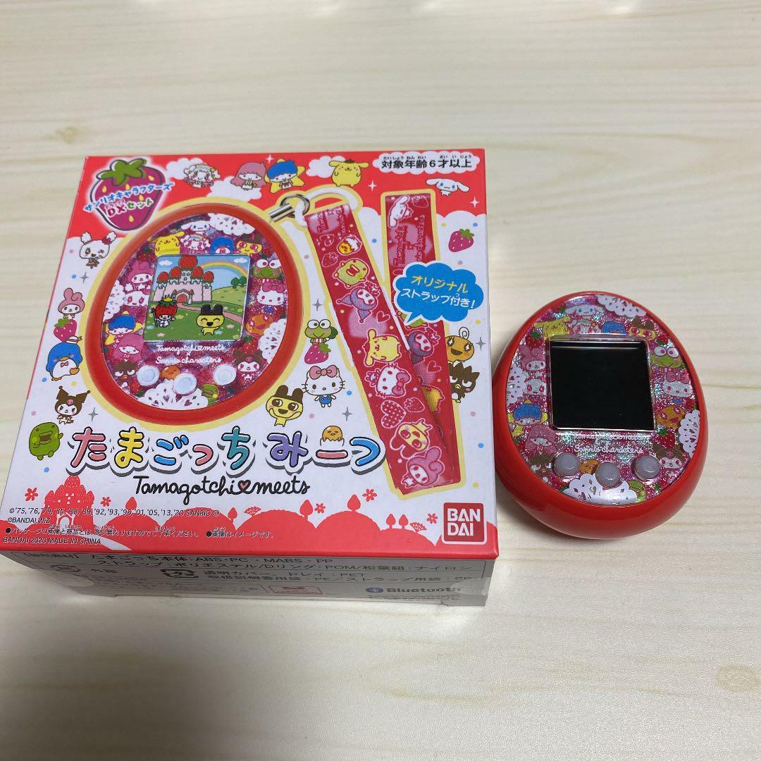 Tamagotchi meets sanrio Hello Kitty My Melody Characters DX set BANDAI Japan Toy