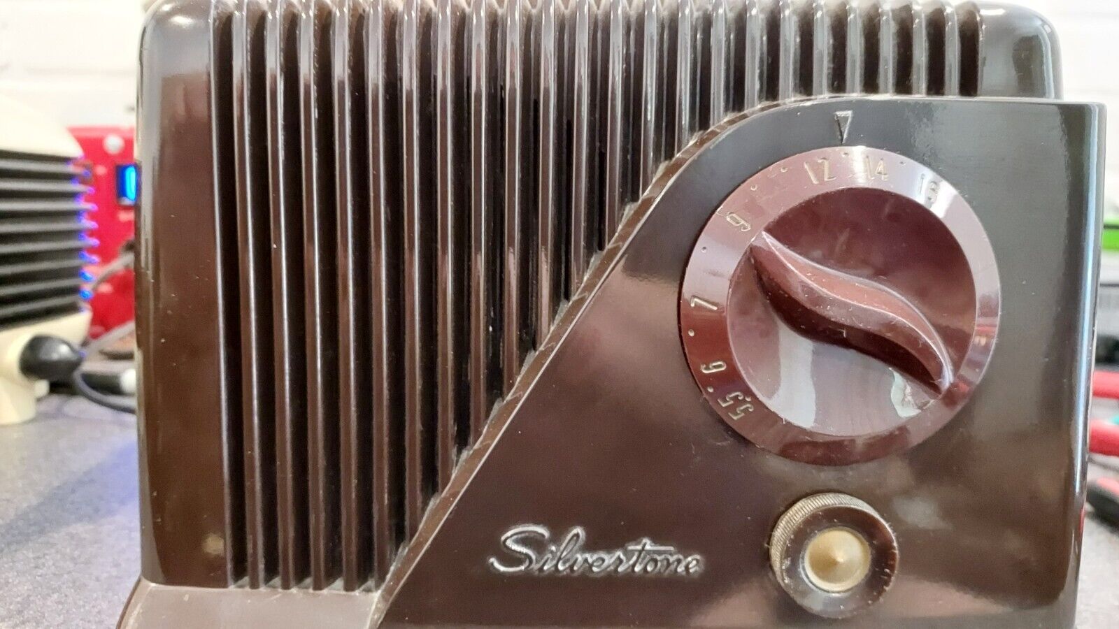 The Silvertone Model 9000 is a wonderful example of 1940's streamlined design