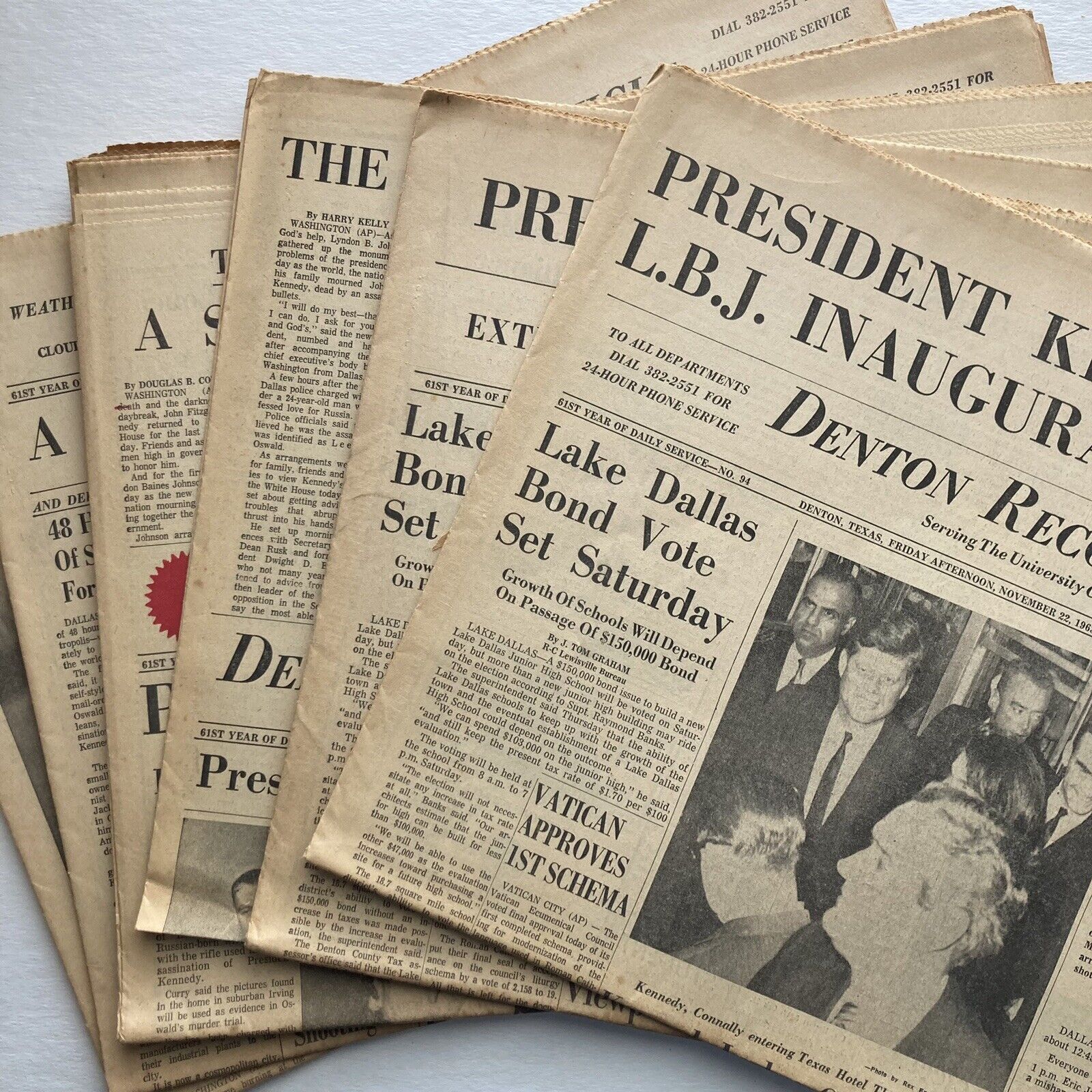 Vintage (6) Complete Kennedy Newspapers Denton, TX 11-25-1963