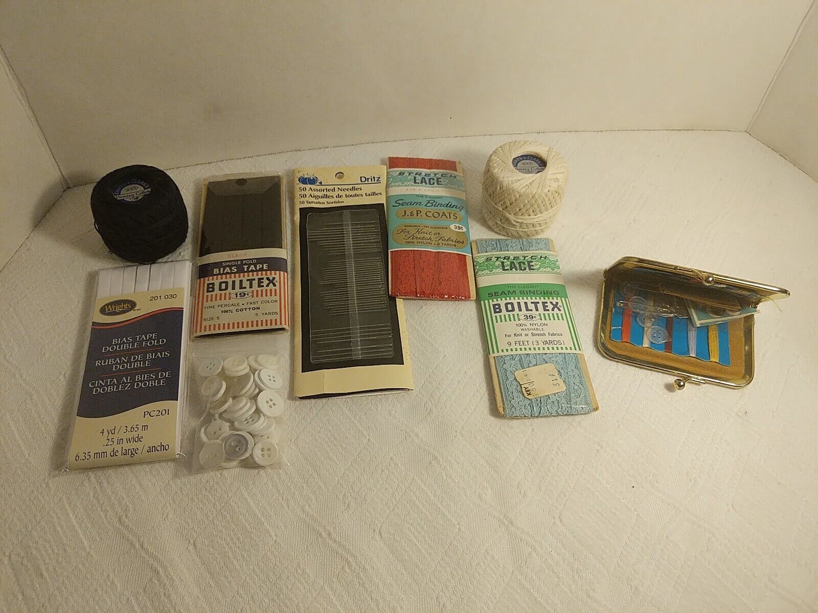 Lot Of Various Sewing Supplies (V1-9)