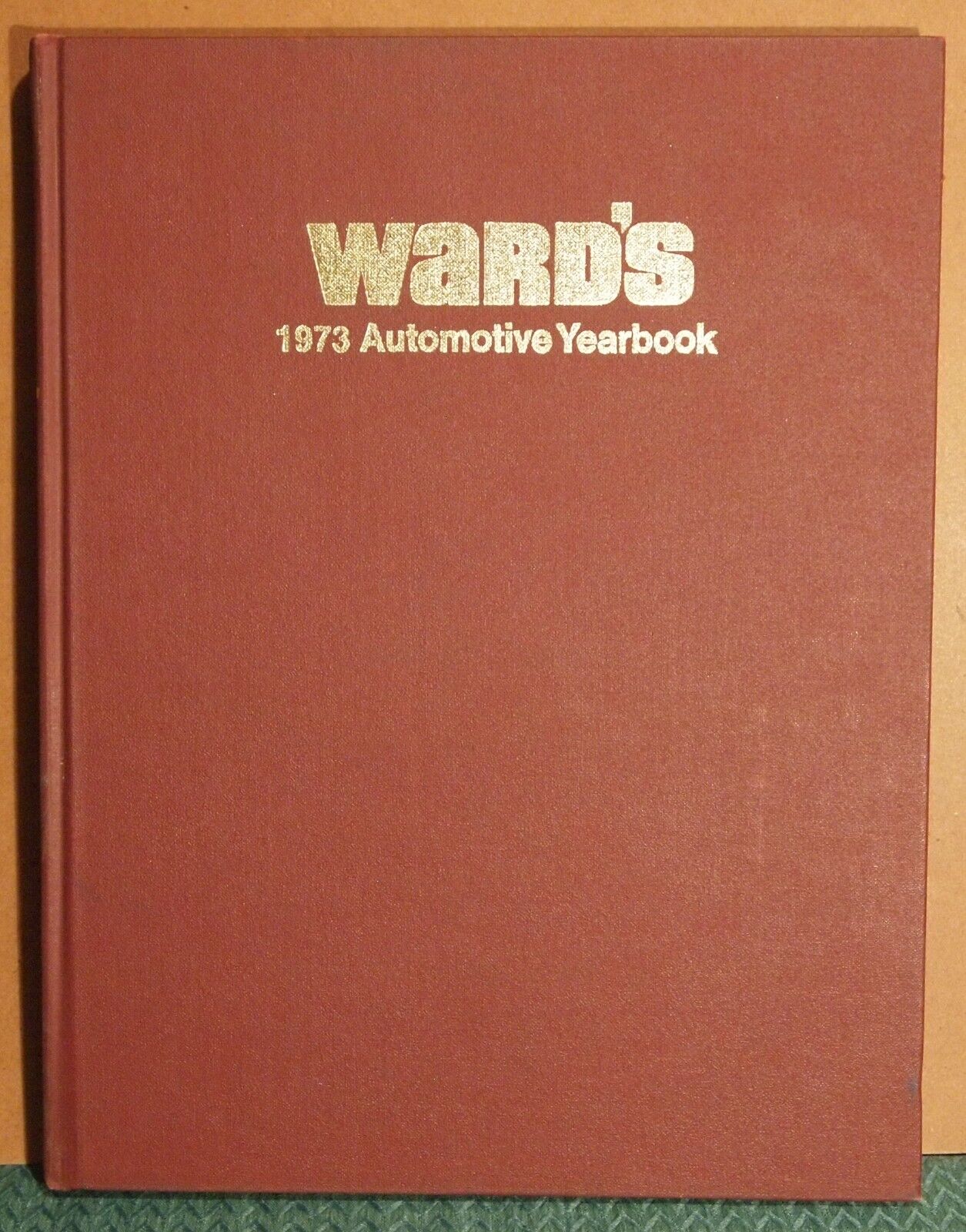 1973 WARD'S AUTOMOTIVE YEARBOOK 35th edition WARDS-26