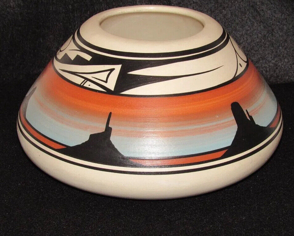 Navajo Grain Pot w/MONUMENT VALLEY SCENE Hand painted,  Signed By Artist