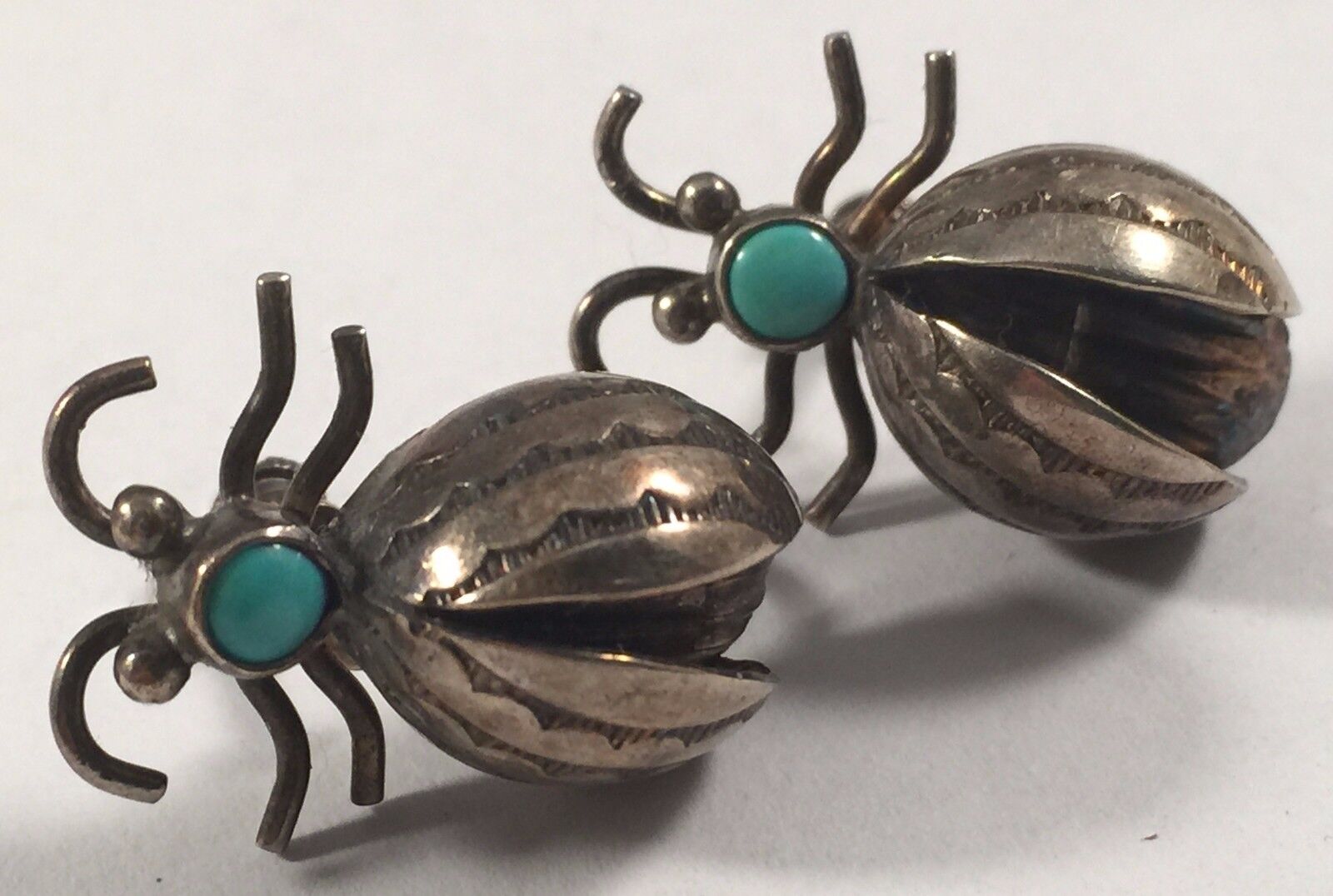 Vintage Native Indian Sterling Silver Bug Turquoise Screw-On Earrings