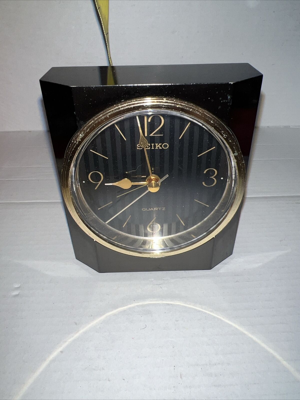 SEIKO Vintage Analog Dial Round Face Dark Clock QEJ 161 K