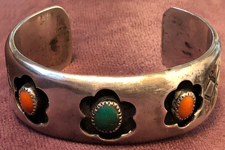 Beautiful Navajo Silver Floral Shaped Shadowboxed Bracelet w Coral & Turquoise 