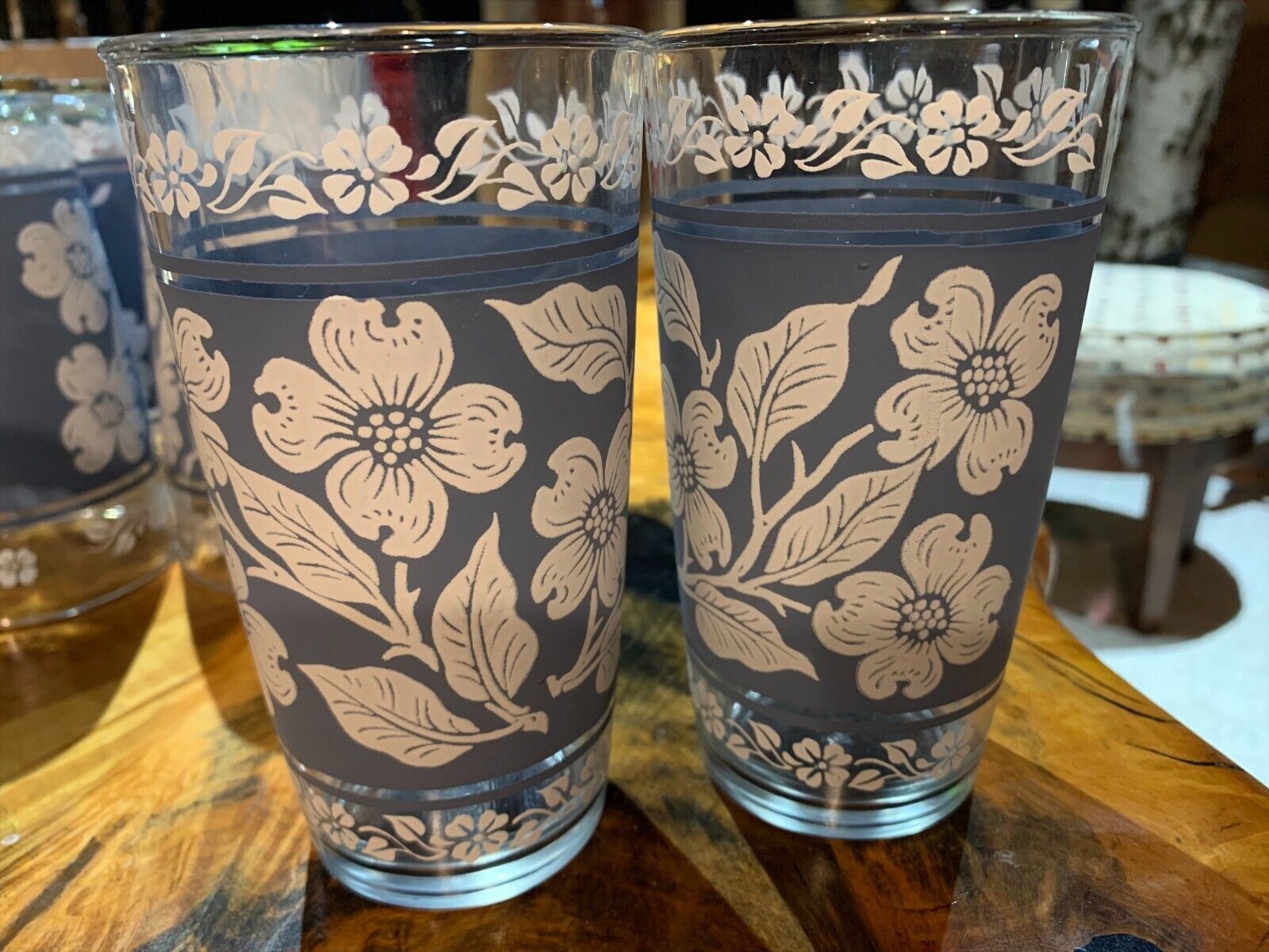 Vintage Hazel Atlas Dogwood Floral Pattern Glasses-Set of 8