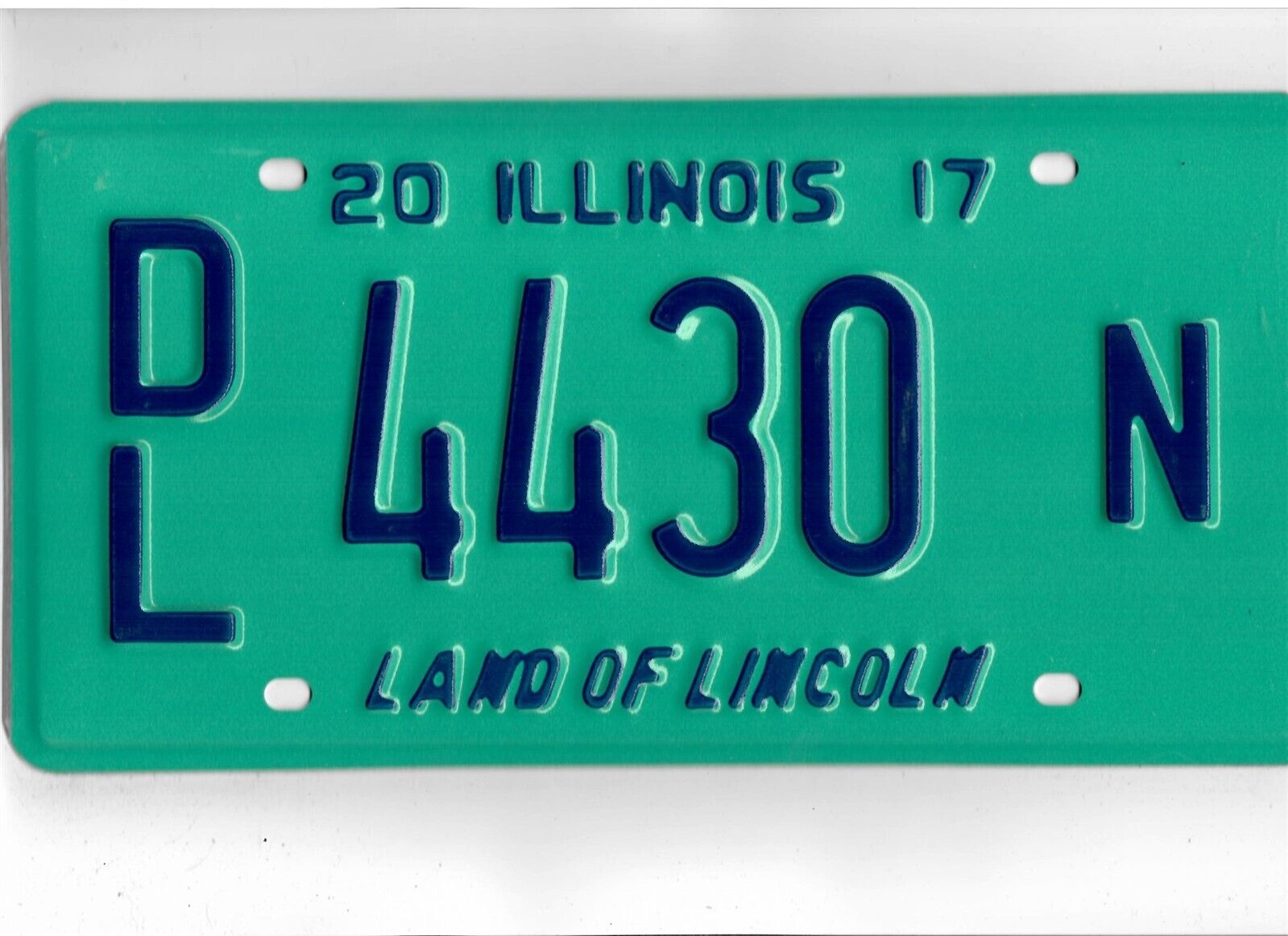EXPIRED ILLINOIS LICENSE PLATE LAND OF LINCOLN RANDOM LETTERS/NUMBERS NICE MINT
