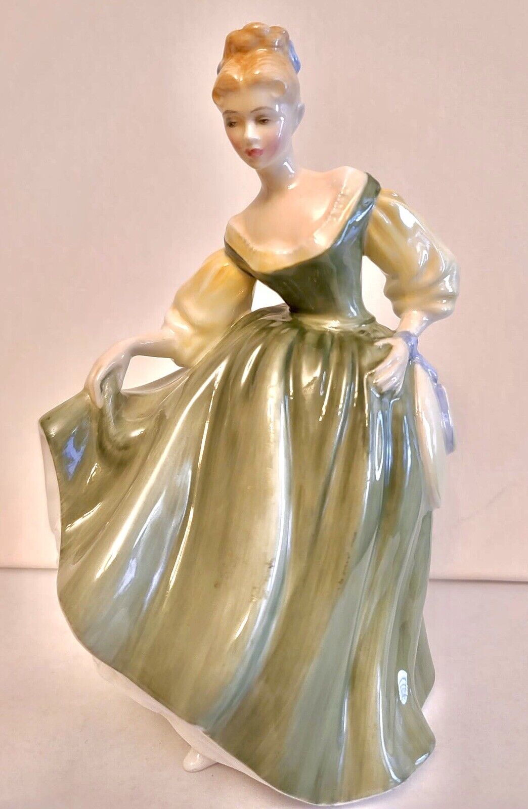 VTG Royal Doulton FAIR LADY Figurine HN2193 COPR 1962 MINT CONDITION England