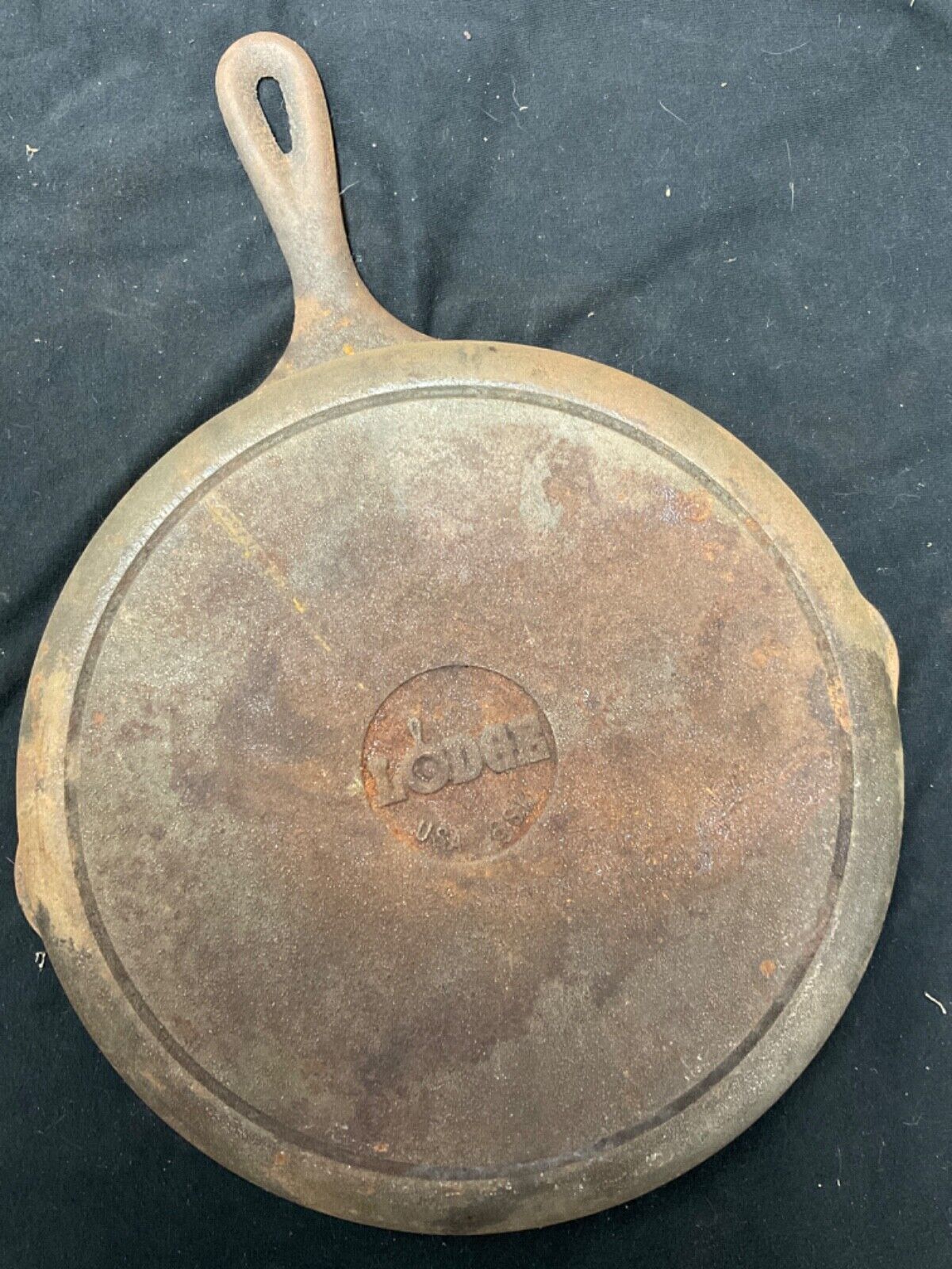 Antique 7 7/8” Cast Iron Skillet/ Pan