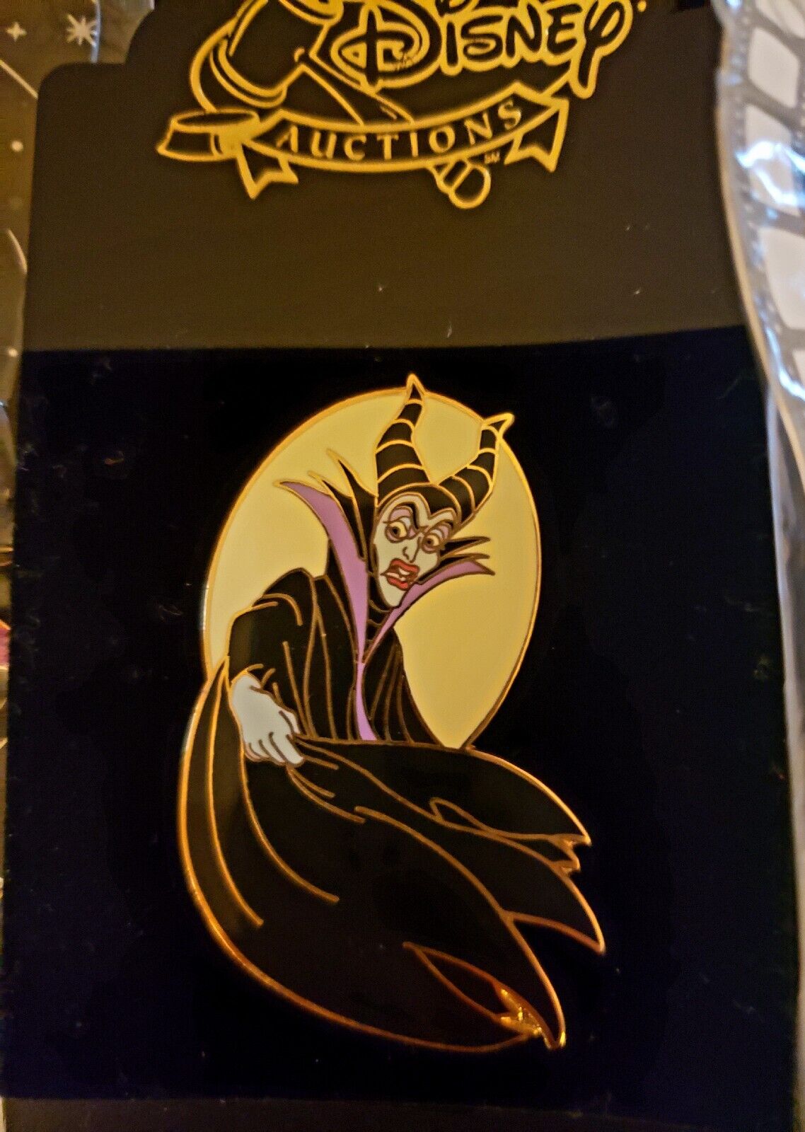 NOC Maleficent in Cape Against Moon Disney Auctions Pin #27730 Limited Ed 1000