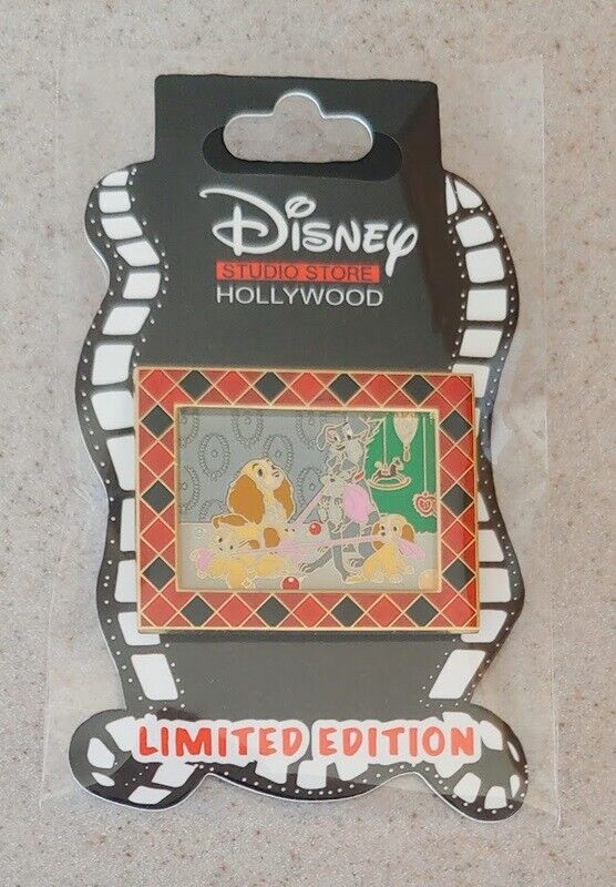 Disney Pin DSSH DSF Lady and Tramp Family Portrait Christmas Holidays LE 300