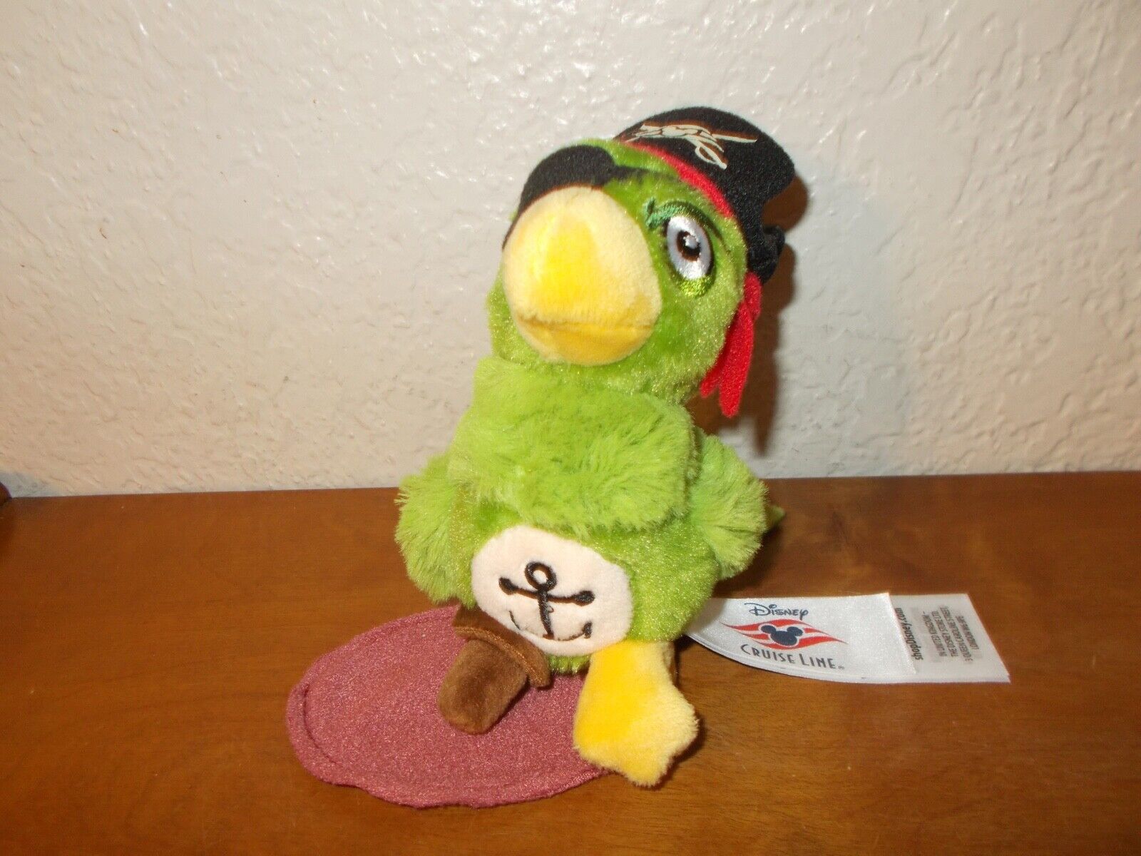Disney Cruise Line Pirate Parrot Green Magnetic Shoulder  5\