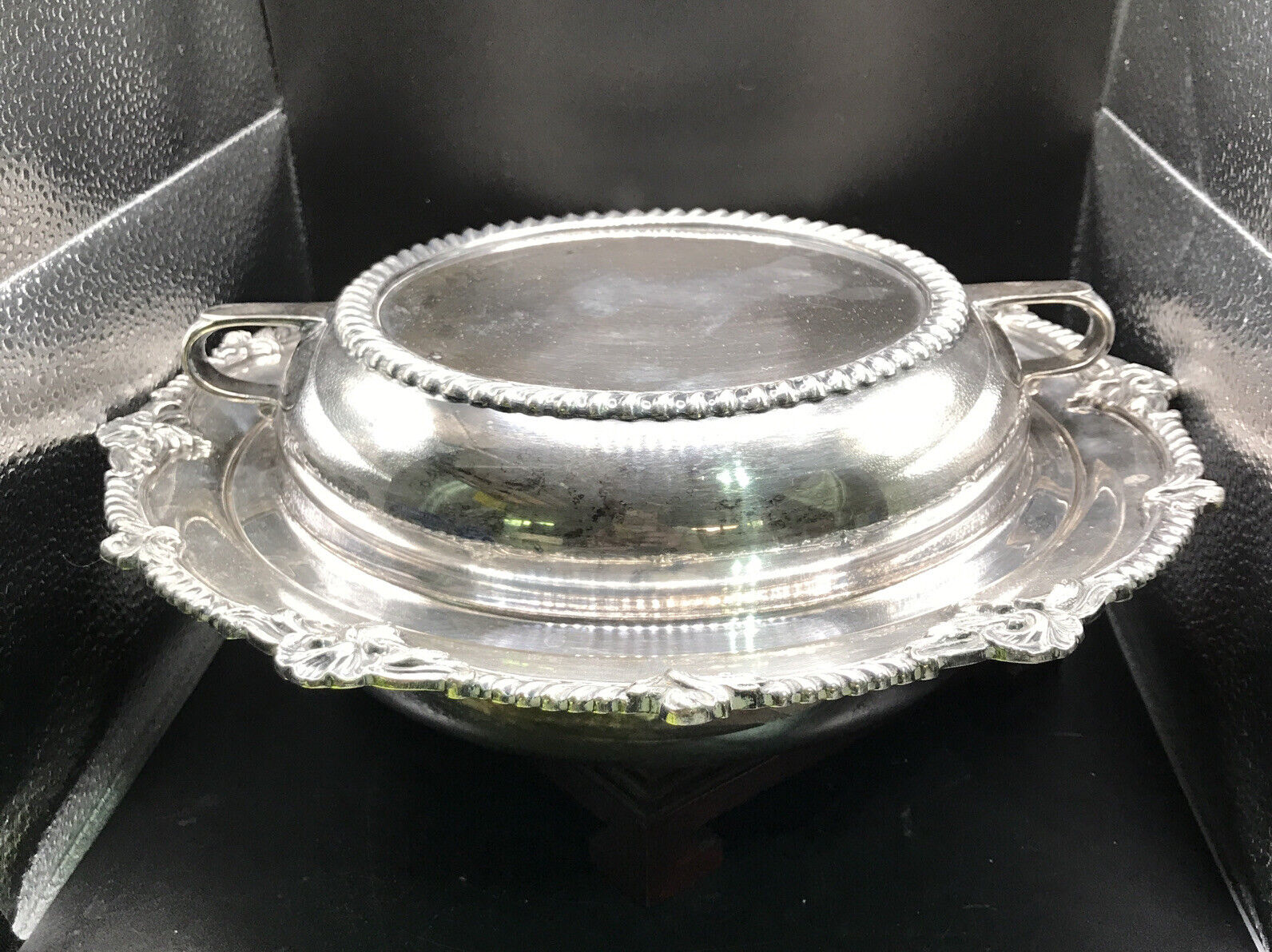 S & G Silver Plate 801 Round Covered 2 Piece Serving Dish 12 1/2\