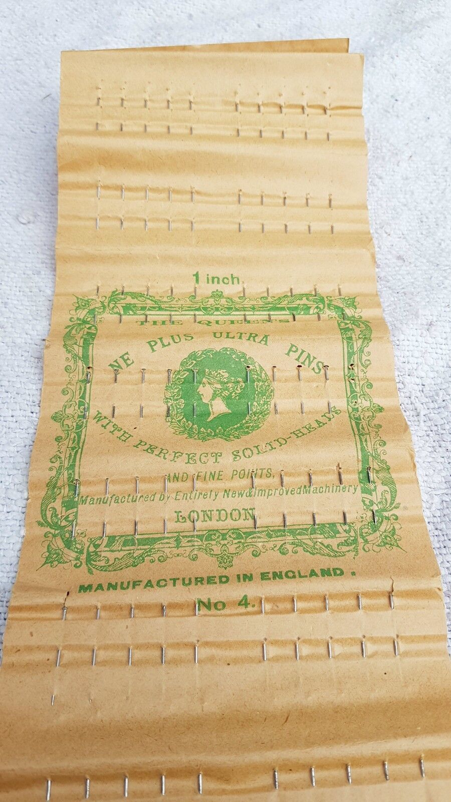 Vintage Ne Plus Ultra 1 Inch 100 Pcs All Pins Perfect Solid Heads England V43