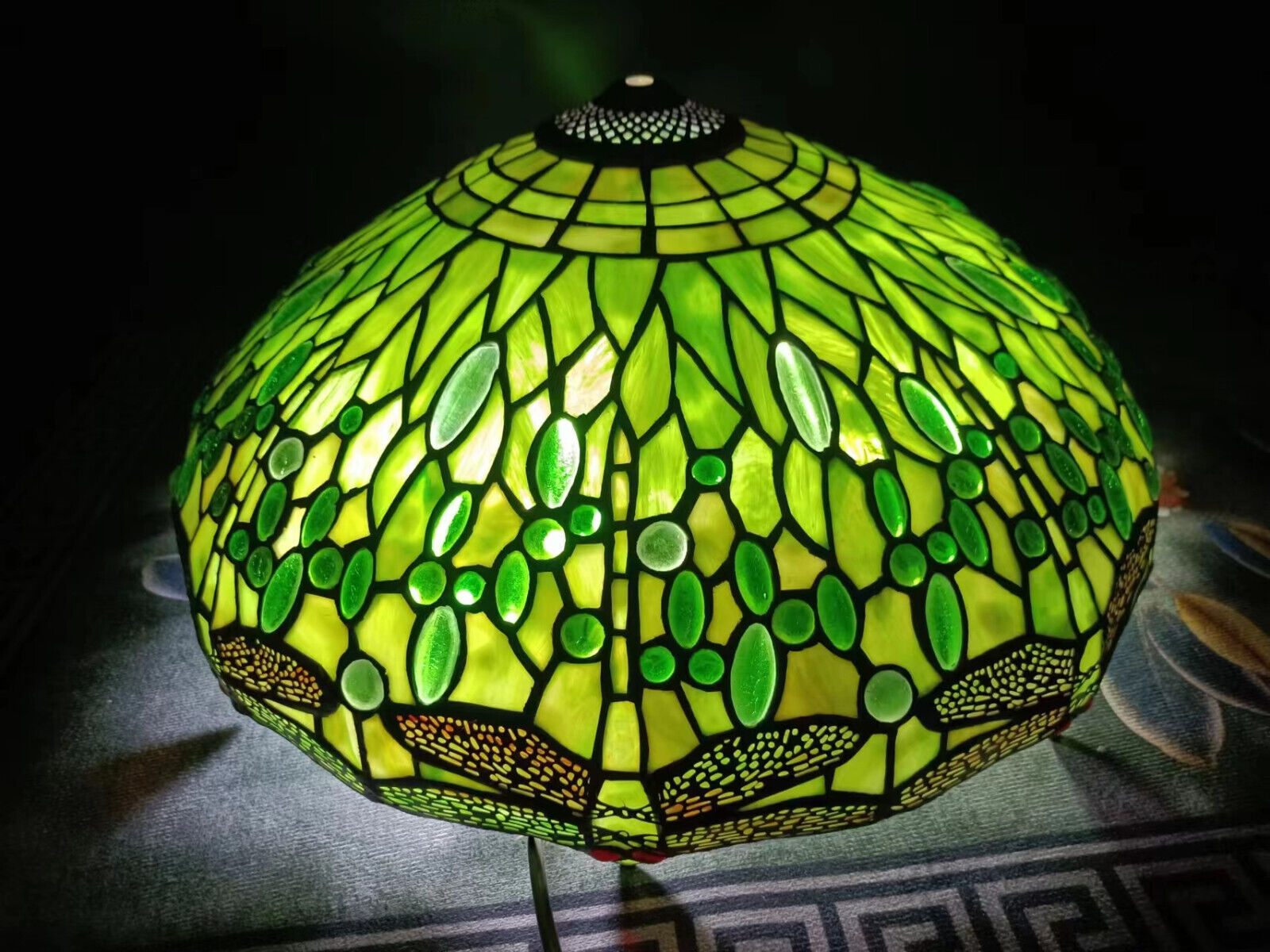 Reproduction Antique Tiffany lampshade