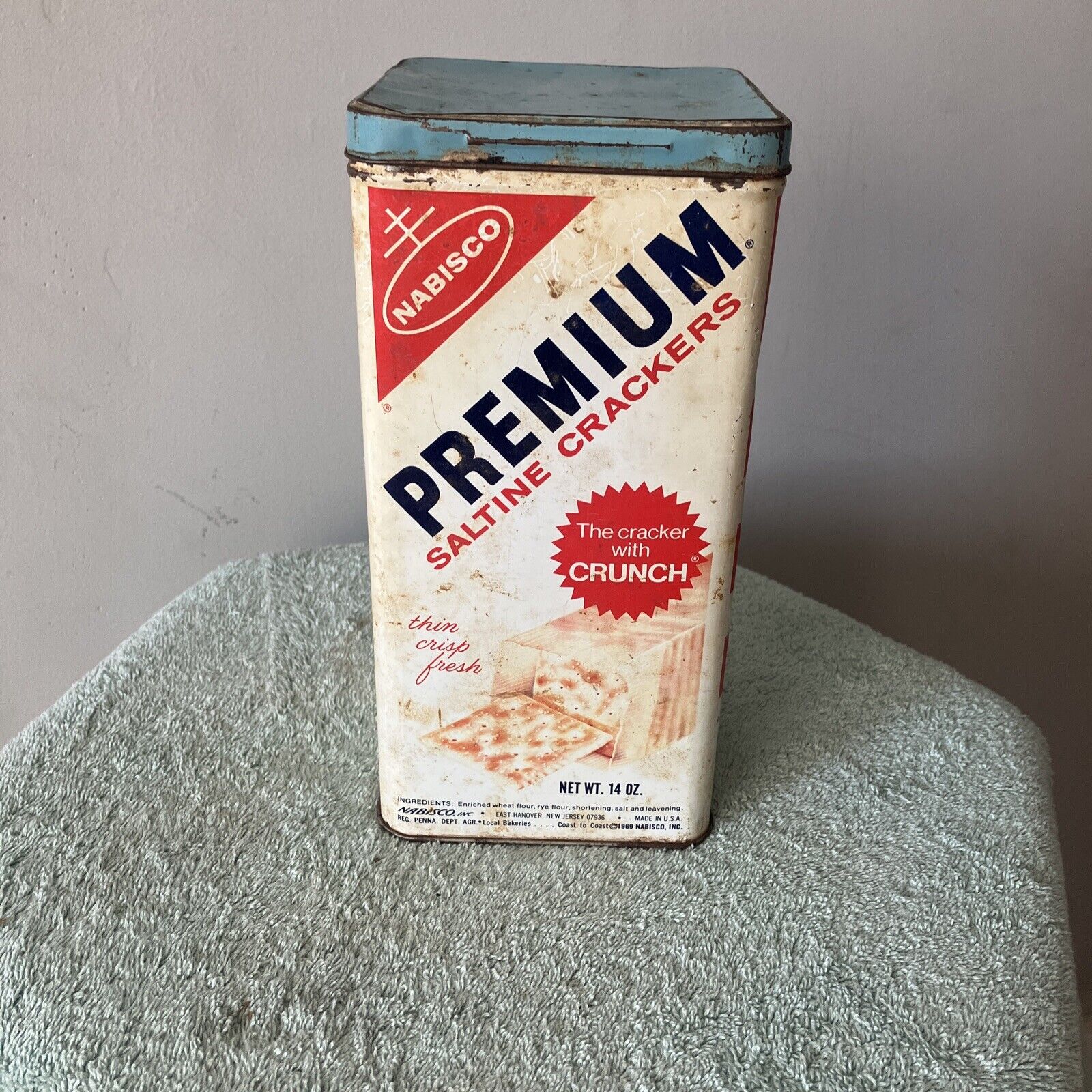 Vintage Nabisco Premium Saltine Cracker Can Metal Tin