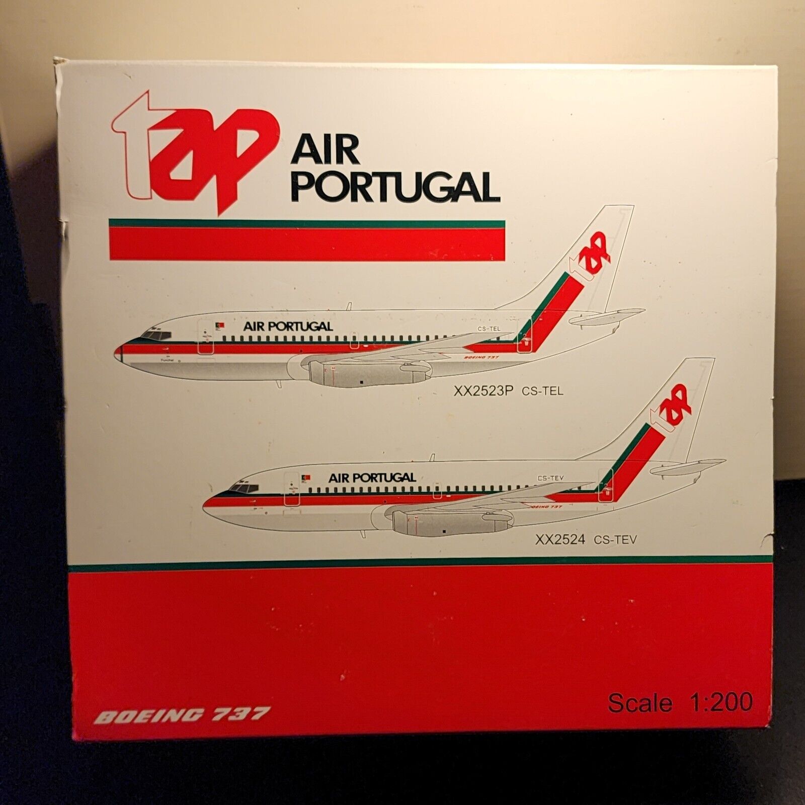 TAP AIR PORTUGAL Boeing 737 1/200 REG CS-TEV