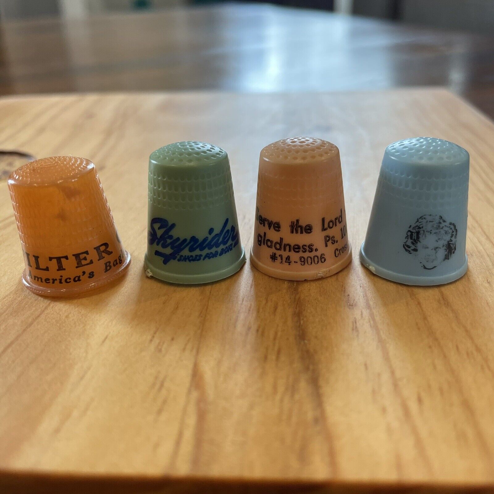 Vintage Celluloid Plastic Thimble lot of 4 Shirley Temple Filter queen religion