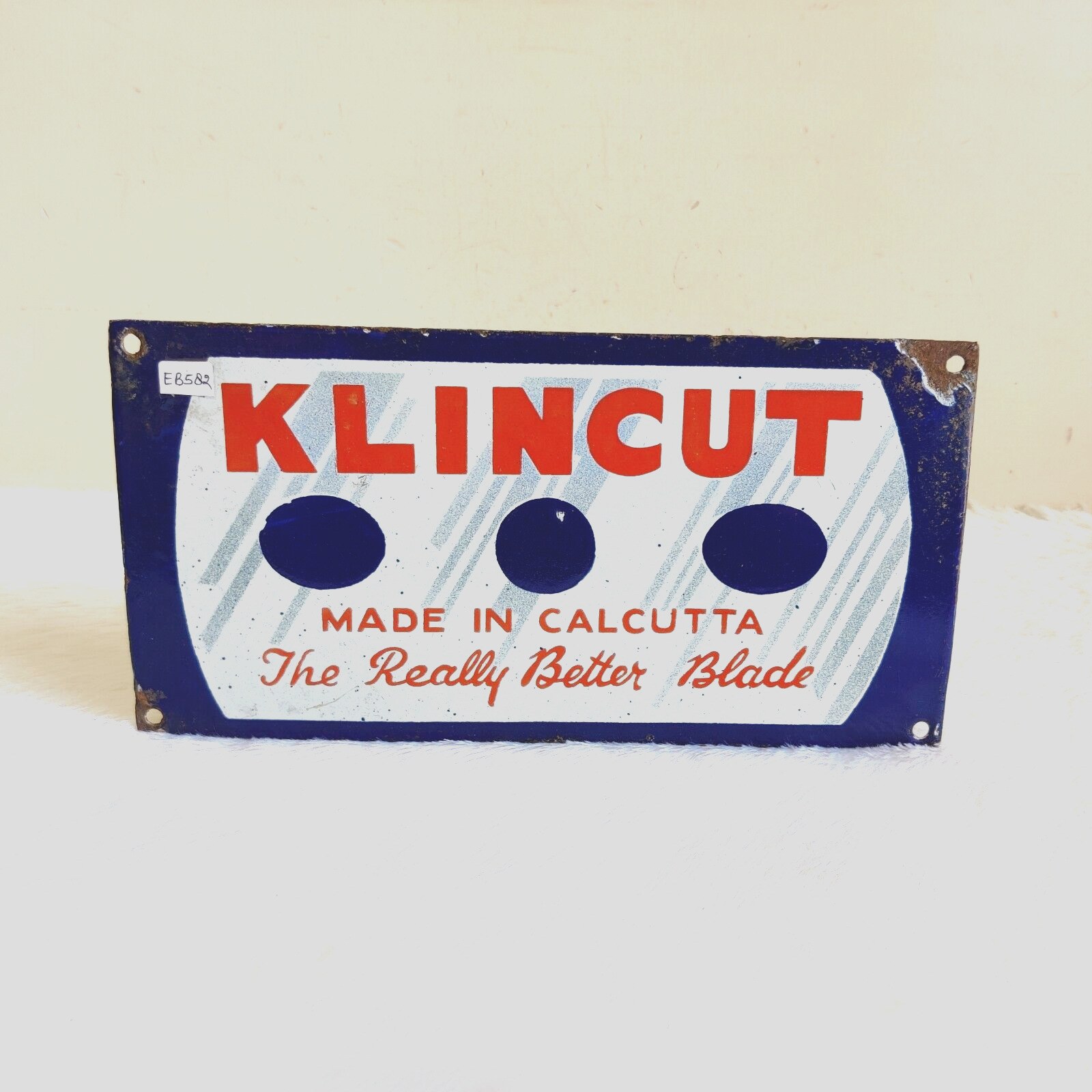 1940s Vintage Klincut Really Better Blade Grooming Advertising Enamel Sign EB582